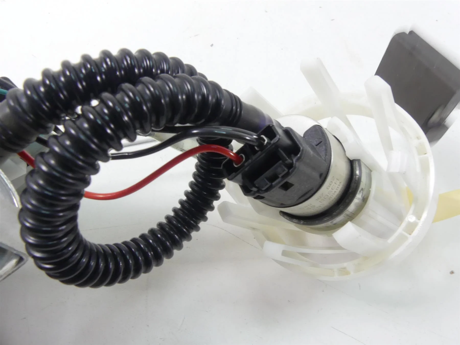 2015 BMW R1200RT K52 Fuel Gas Petrol Pump - Tested 1614835828 - Image 6