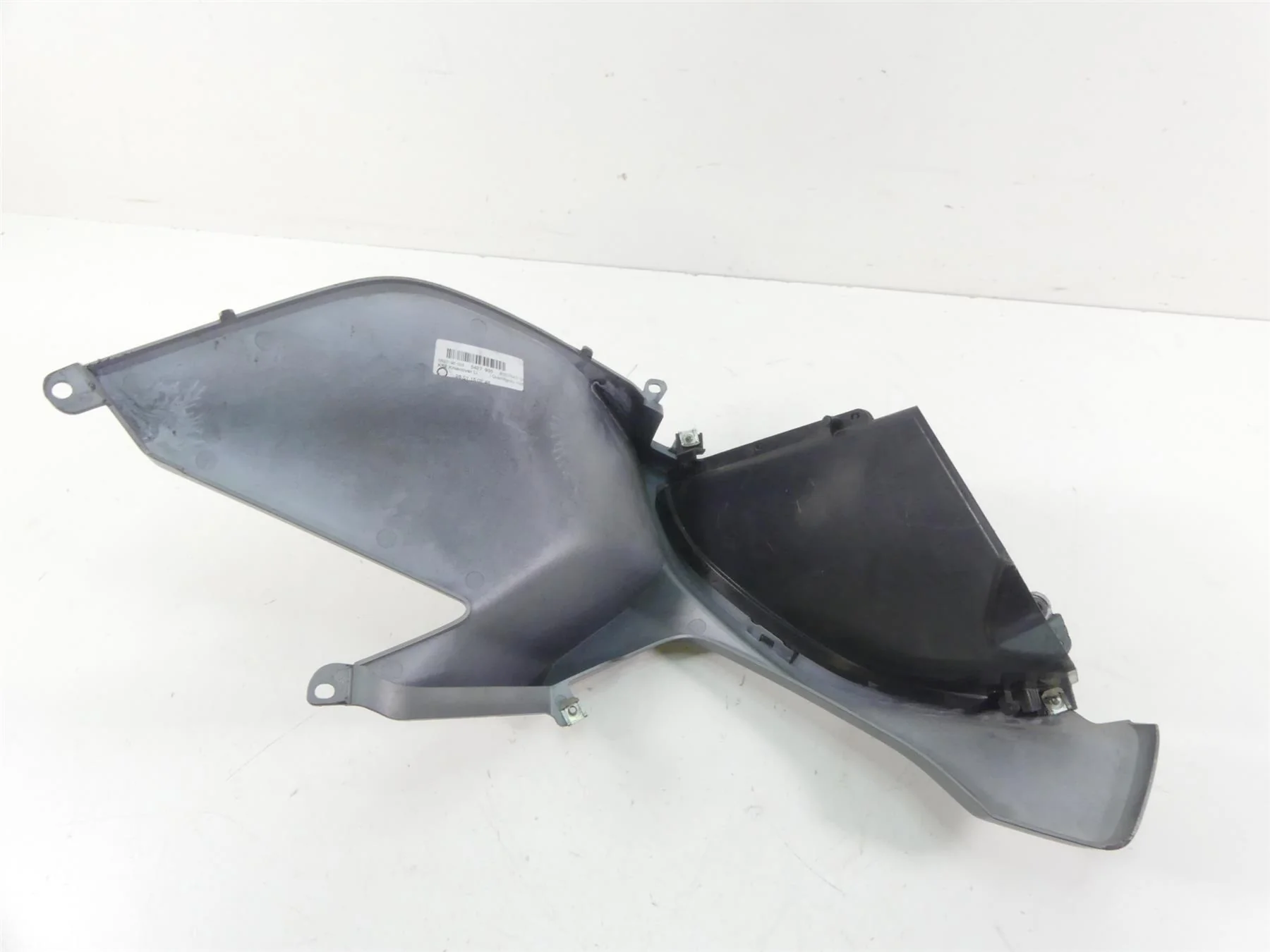 2015 BMW R1200RT K52 Left Side Between Leg Knee Fairing Cover 46638533581 - Image 5