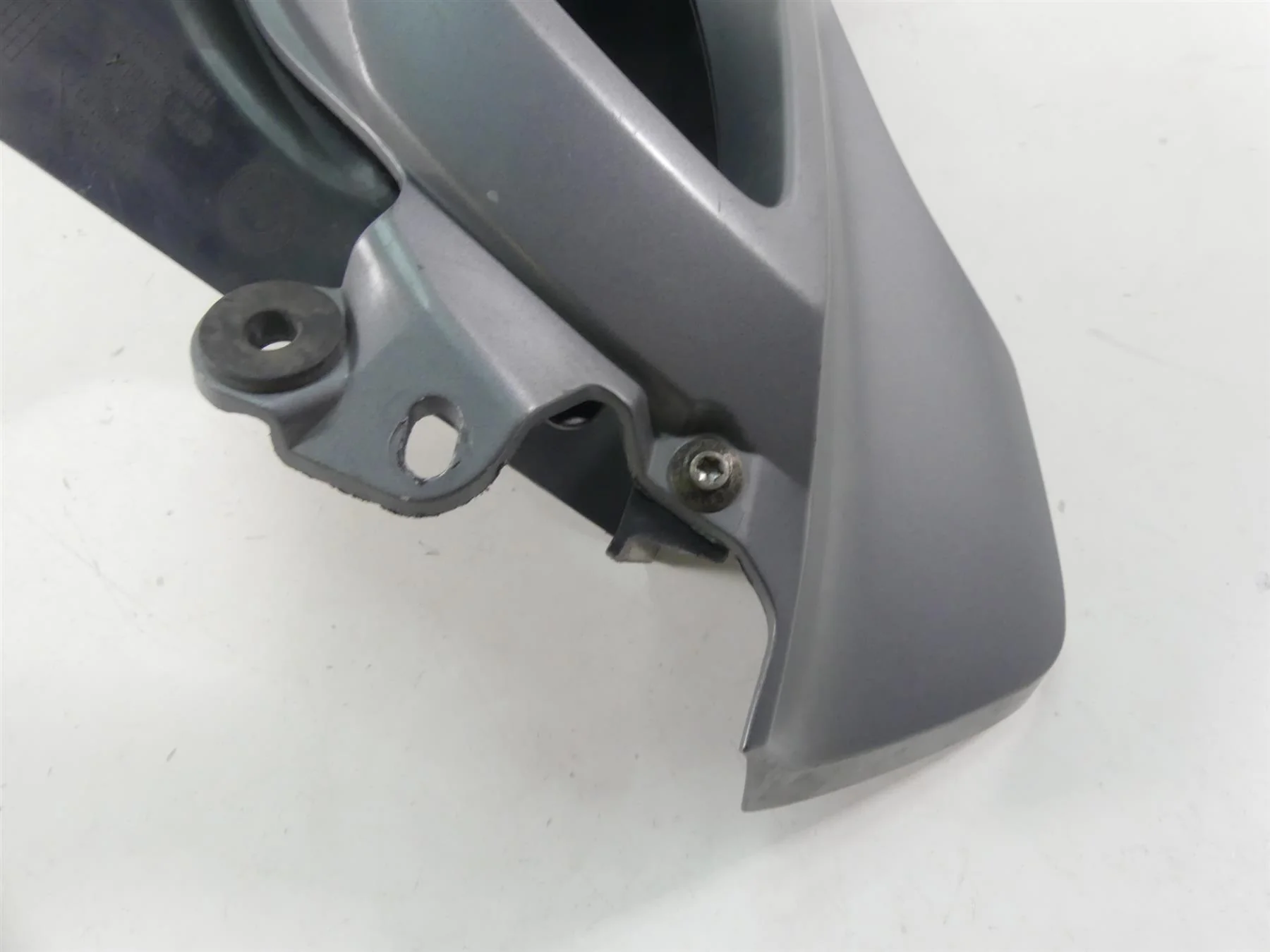 2015 BMW R1200RT K52 Left Side Between Leg Knee Fairing Cover 46638533581 - Image 8