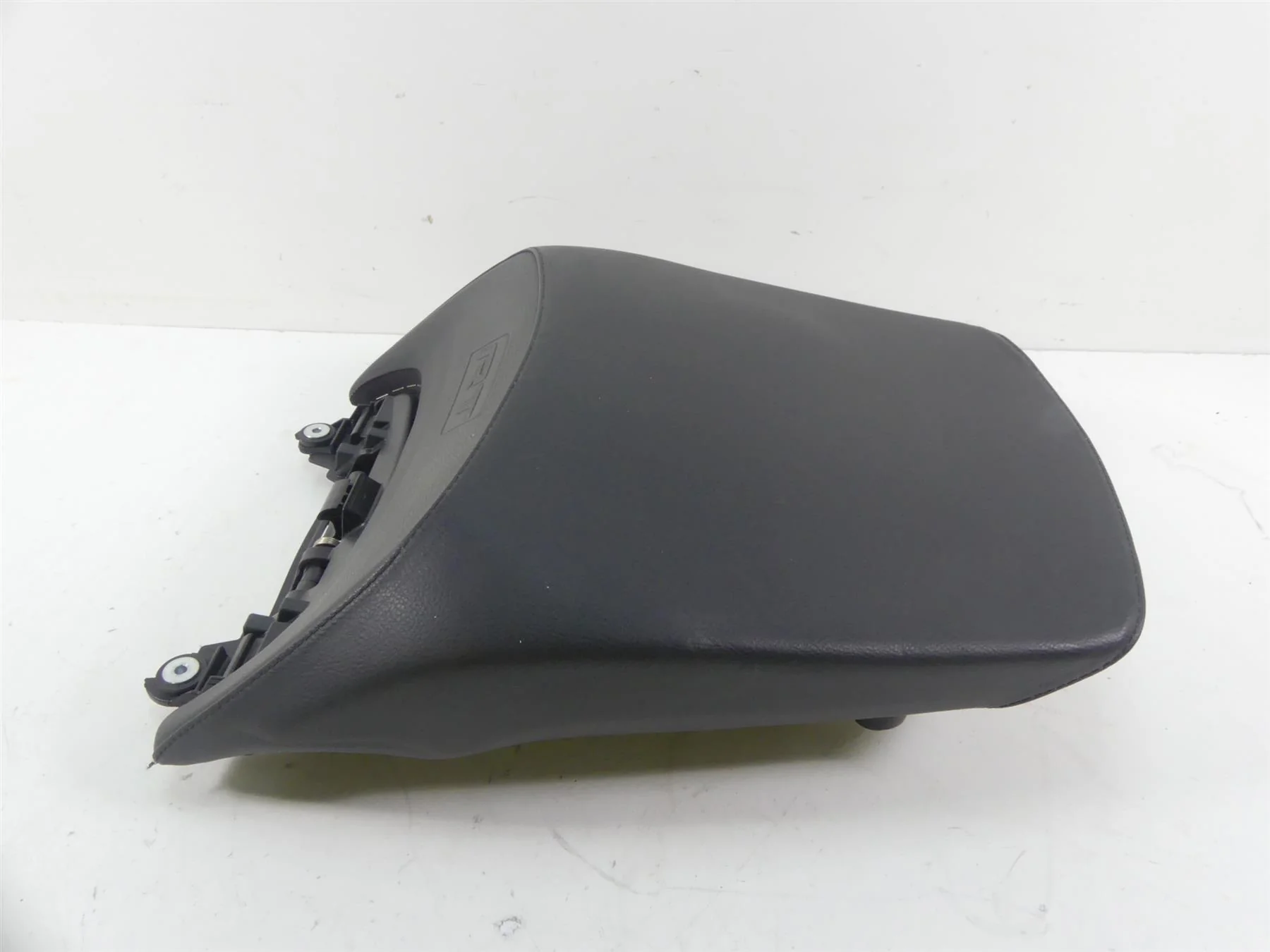 2015 BMW R1200RT K52 Rear Passenger Saddle Seat Heated - Read 52537728824 - Image 3