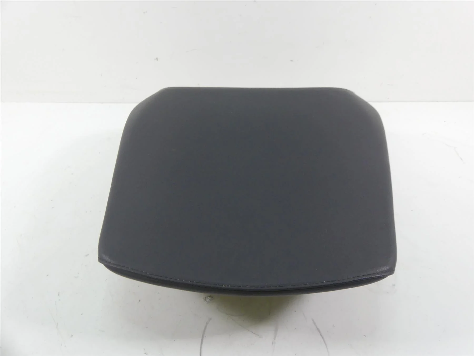 2015 BMW R1200RT K52 Rear Passenger Saddle Seat Heated - Read 52537728824 - Image 4