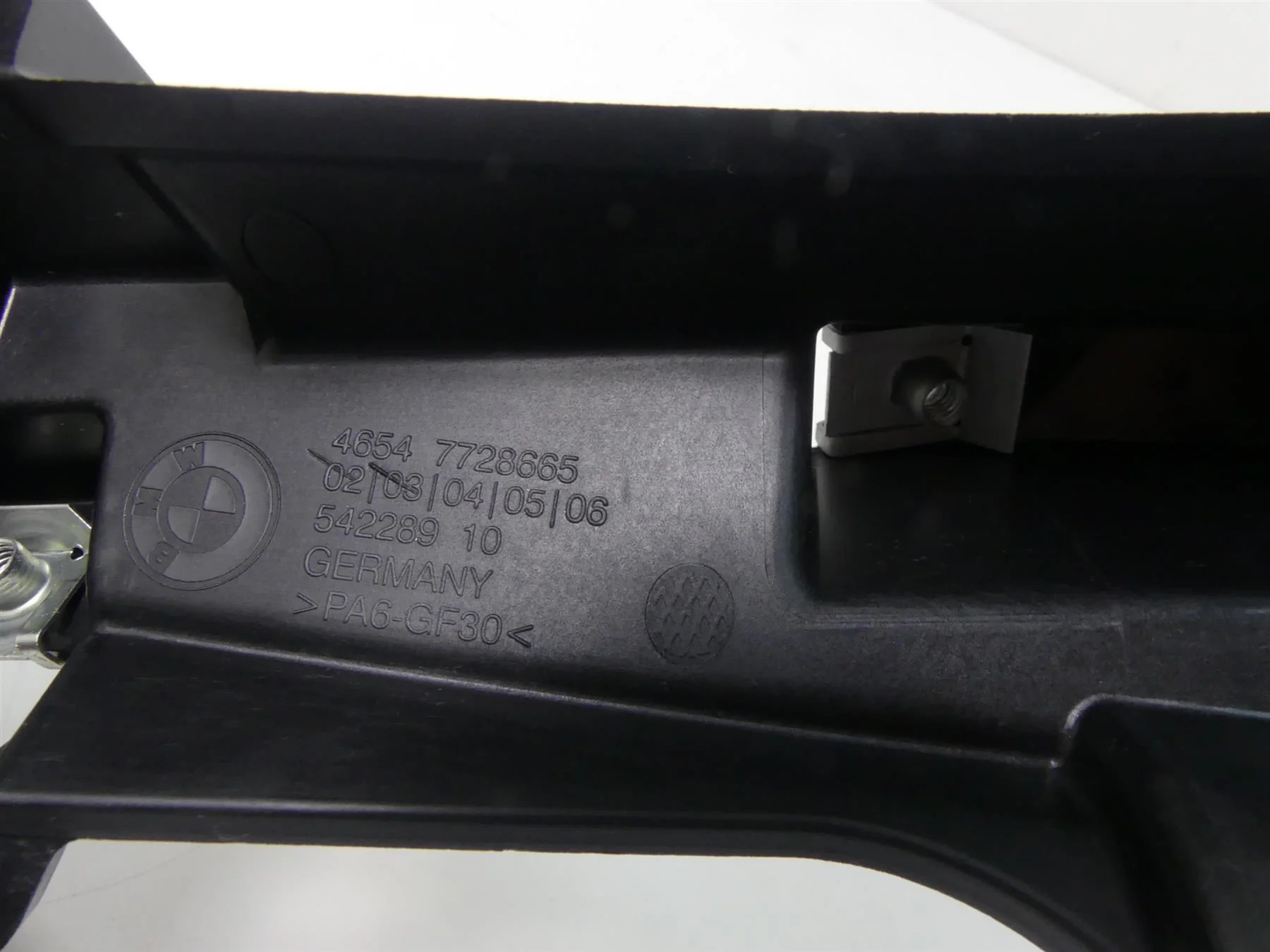 2015 BMW R1200RT K52 Side Saddlebag Saddle Bag Mount Set 46547728665 46547728666 - Image 7