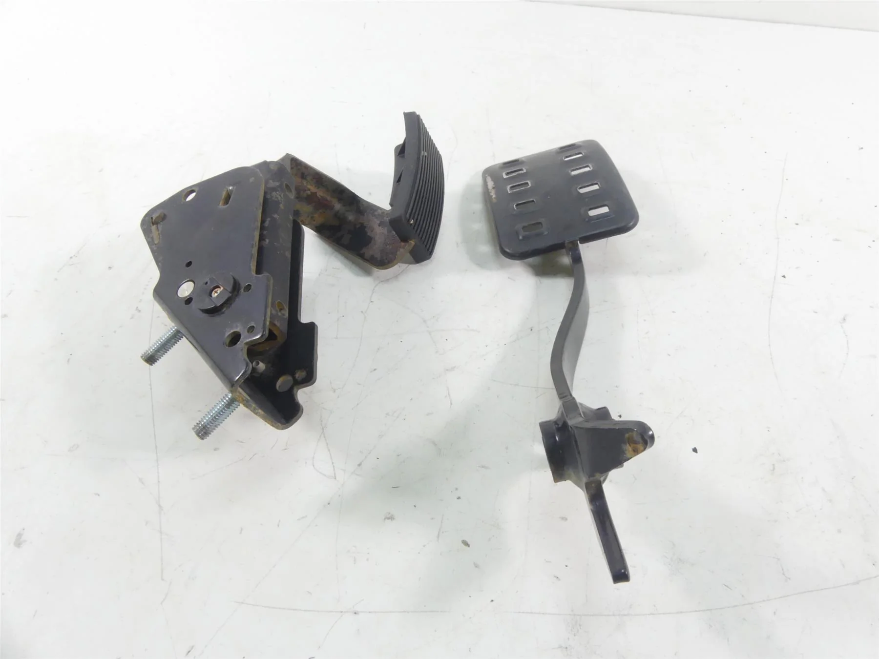 2015 Can-Am Commander 1000XT Accelerate Brake Foot Pedal 317780-001 318060 - Image 3