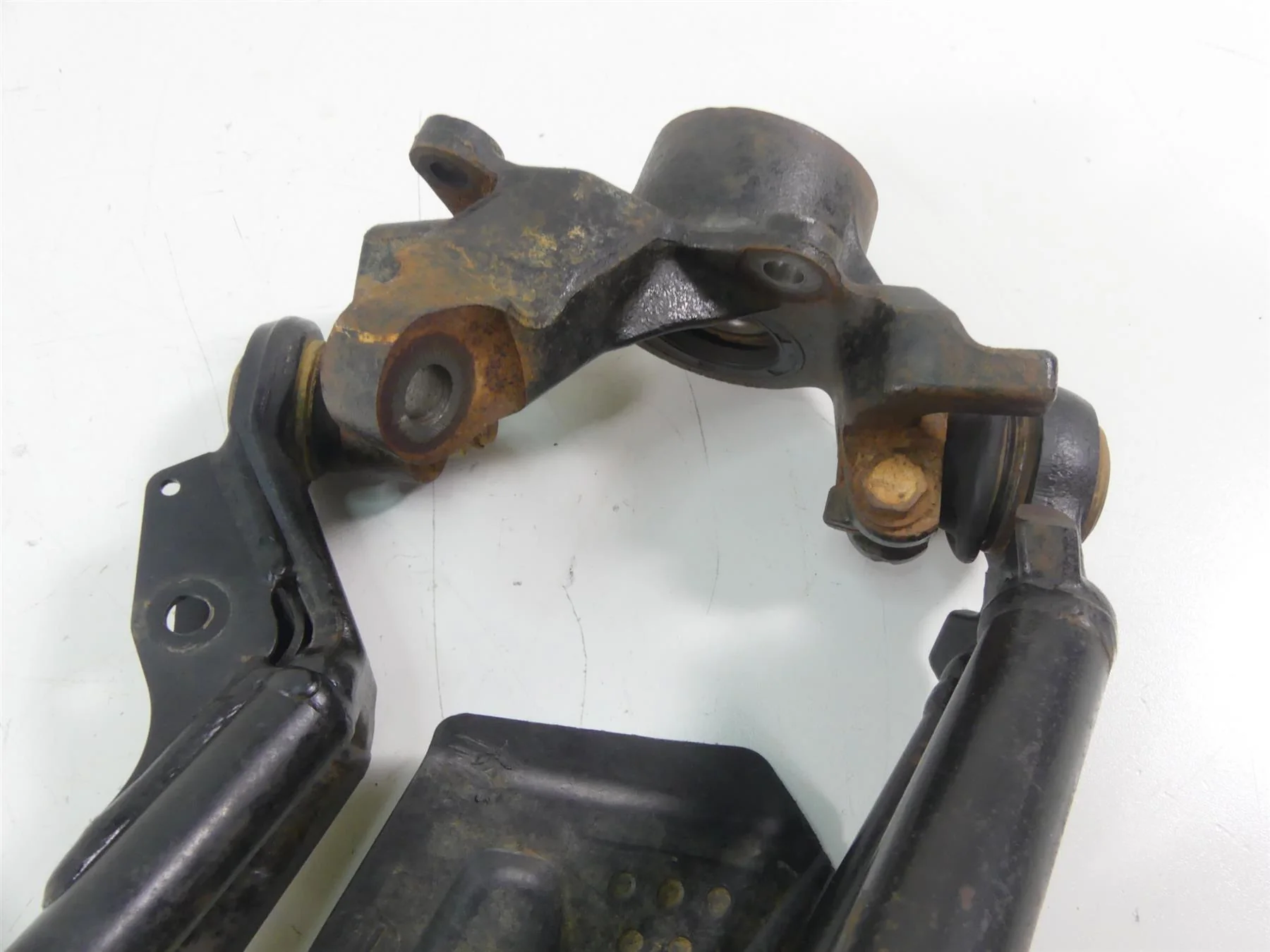 2015 Can-Am Commander 1000XT Front Right Knee Assembly 706200796 706200744 - Image 7