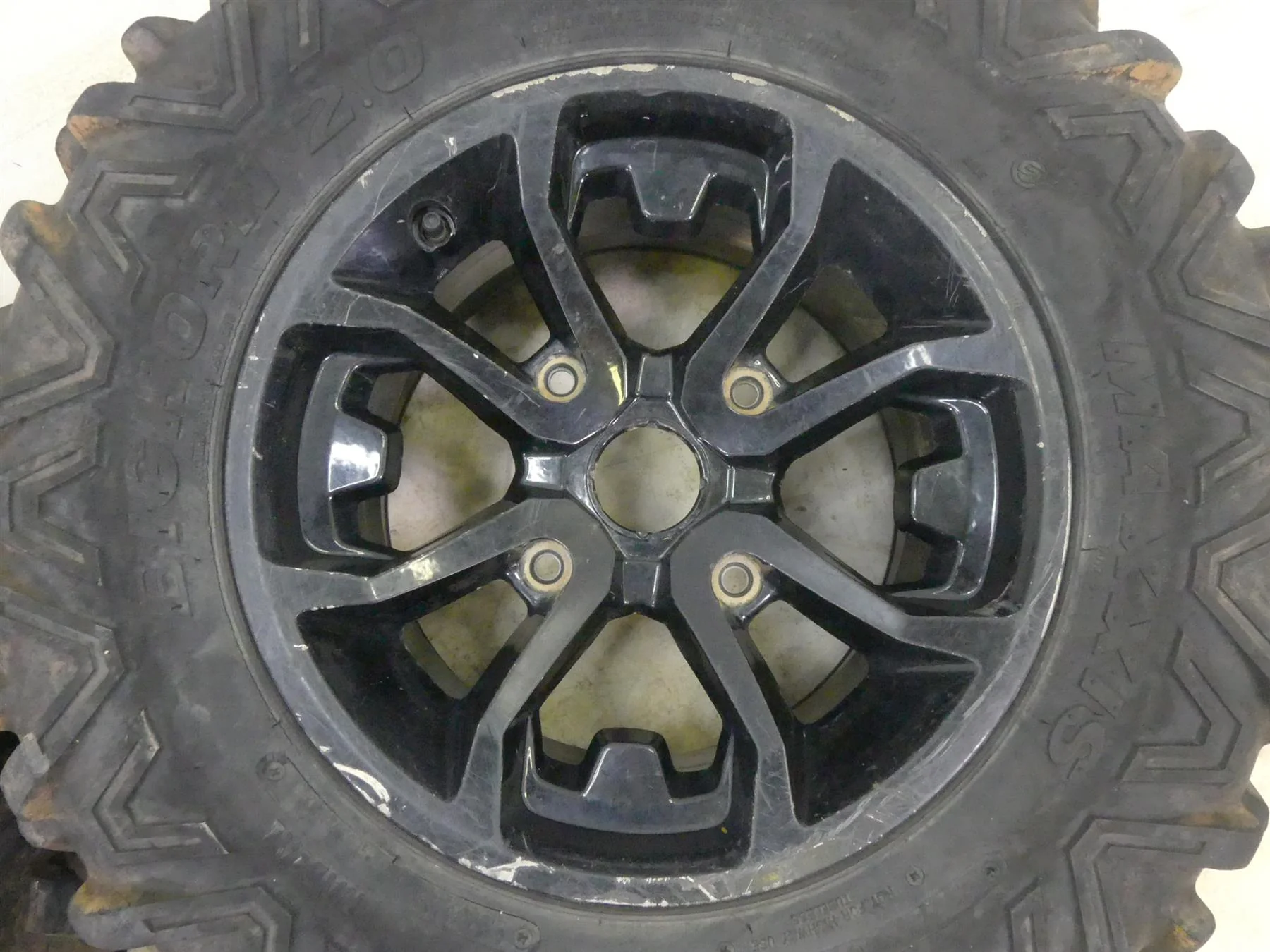 2015 Can-Am Commander 1000XT Wheel Tire Maxxis Bighorn 2.0 27x11-14 27x9-14 - Image 11
