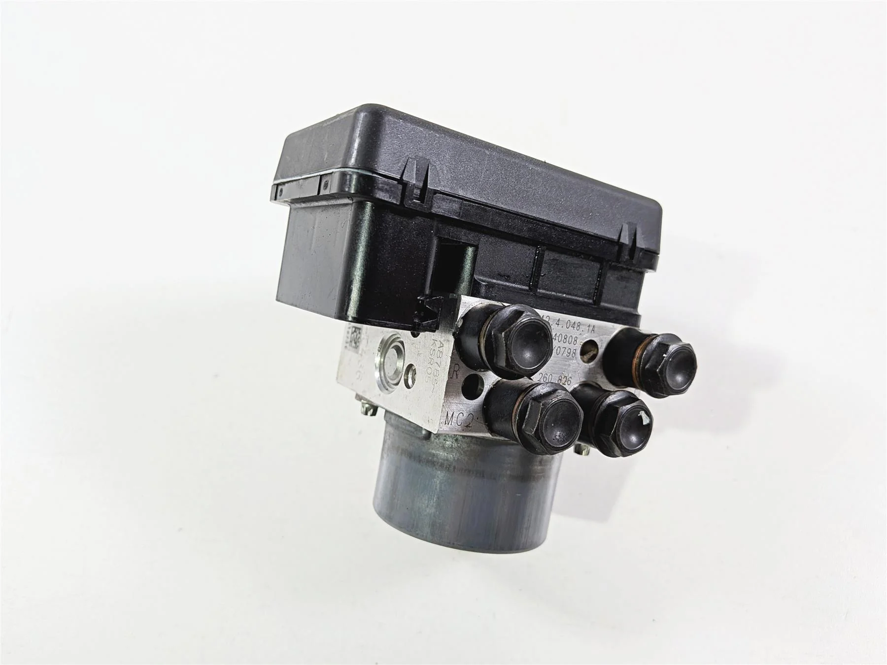 2015 Ducati Diavel Dark Abs Brake Pump Module 54240491A - Image 10