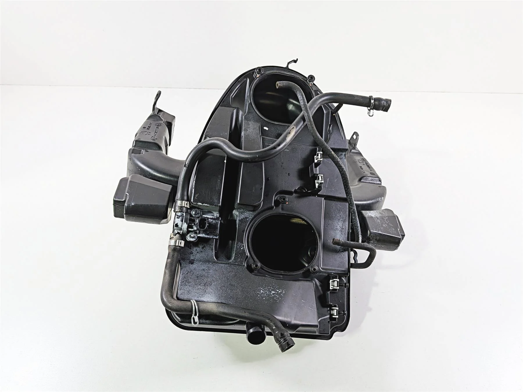 2015 Ducati Diavel Dark Air Cleaner Breather  & Ram Tubes 44213031A - Image 2