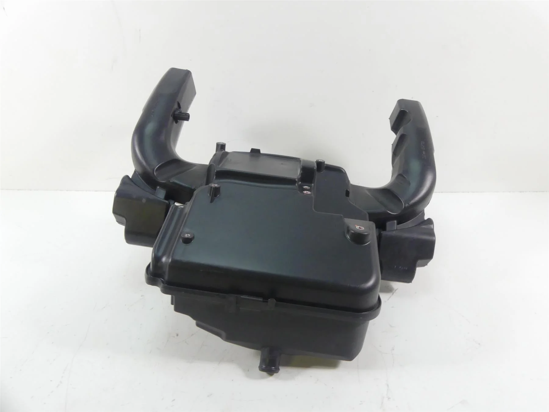 2015 Ducati Diavel Dark Air Cleaner Cooler Filter Breather & Ram Tubes 44213031A - Image 3