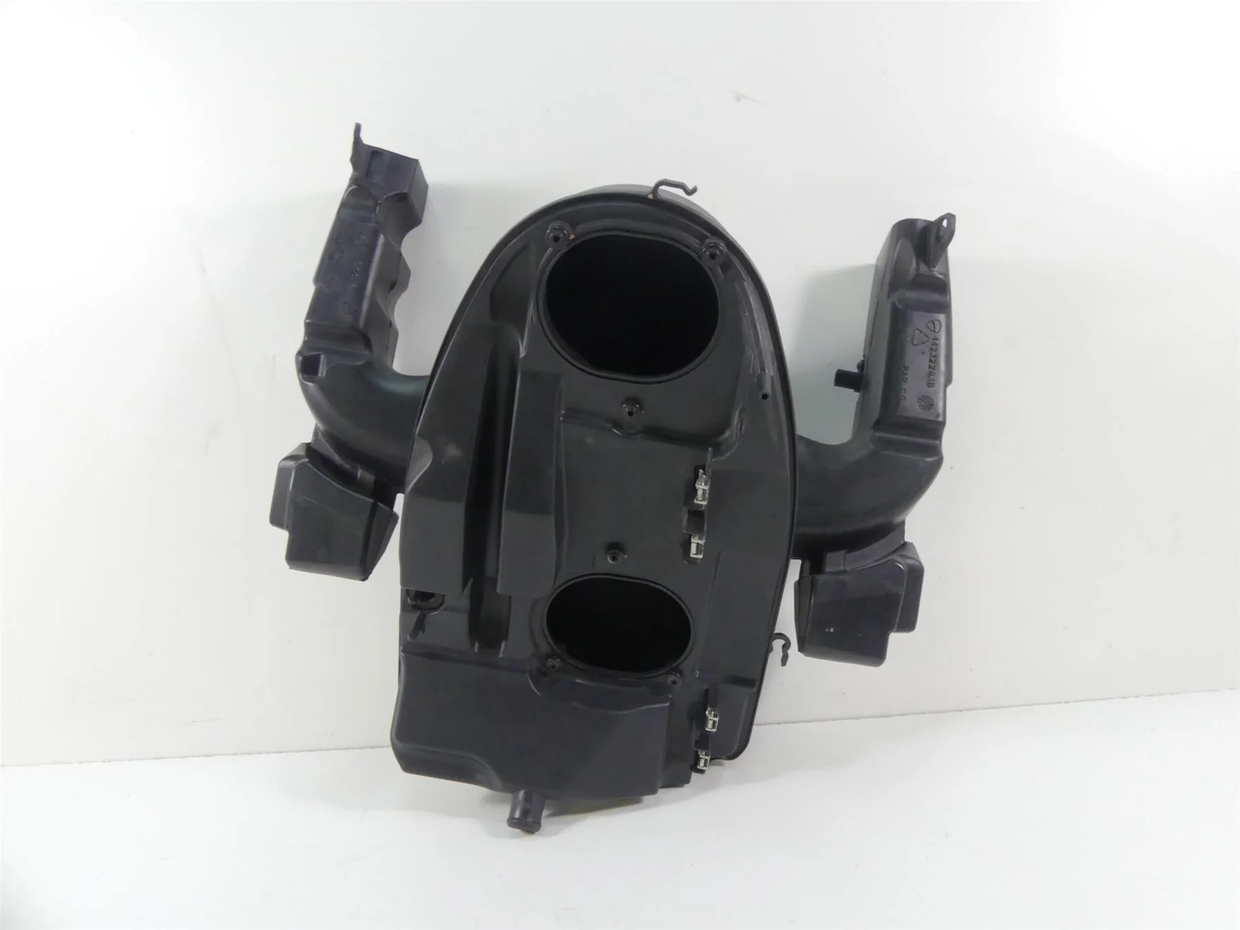 2015 Ducati Diavel Dark Air Cleaner Cooler Filter Breather & Ram Tubes 44213031A - Image 5