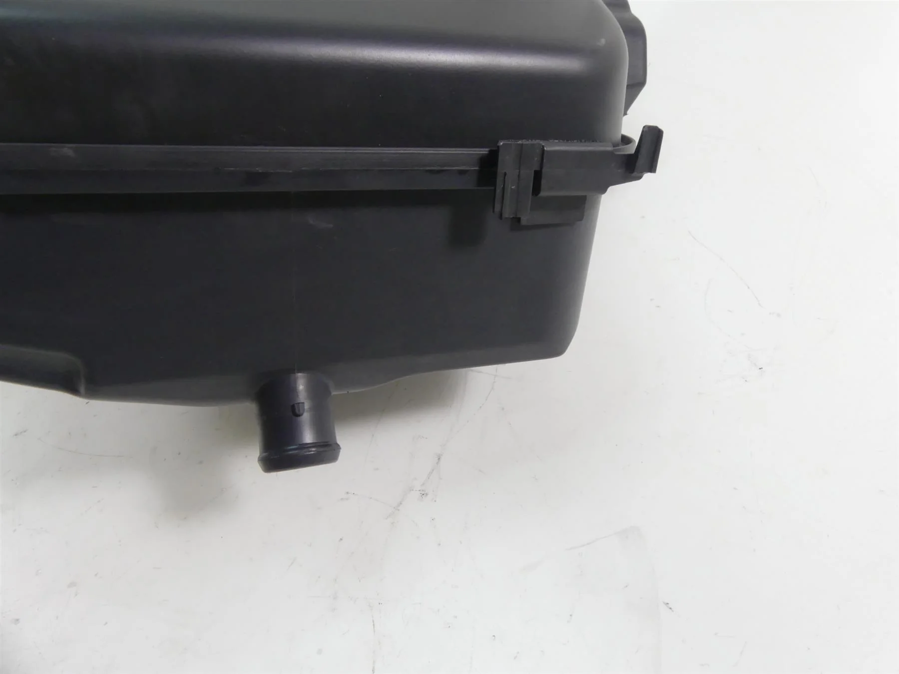 2015 Ducati Diavel Dark Air Cleaner Cooler Filter Breather & Ram Tubes 44213031A - Image 8