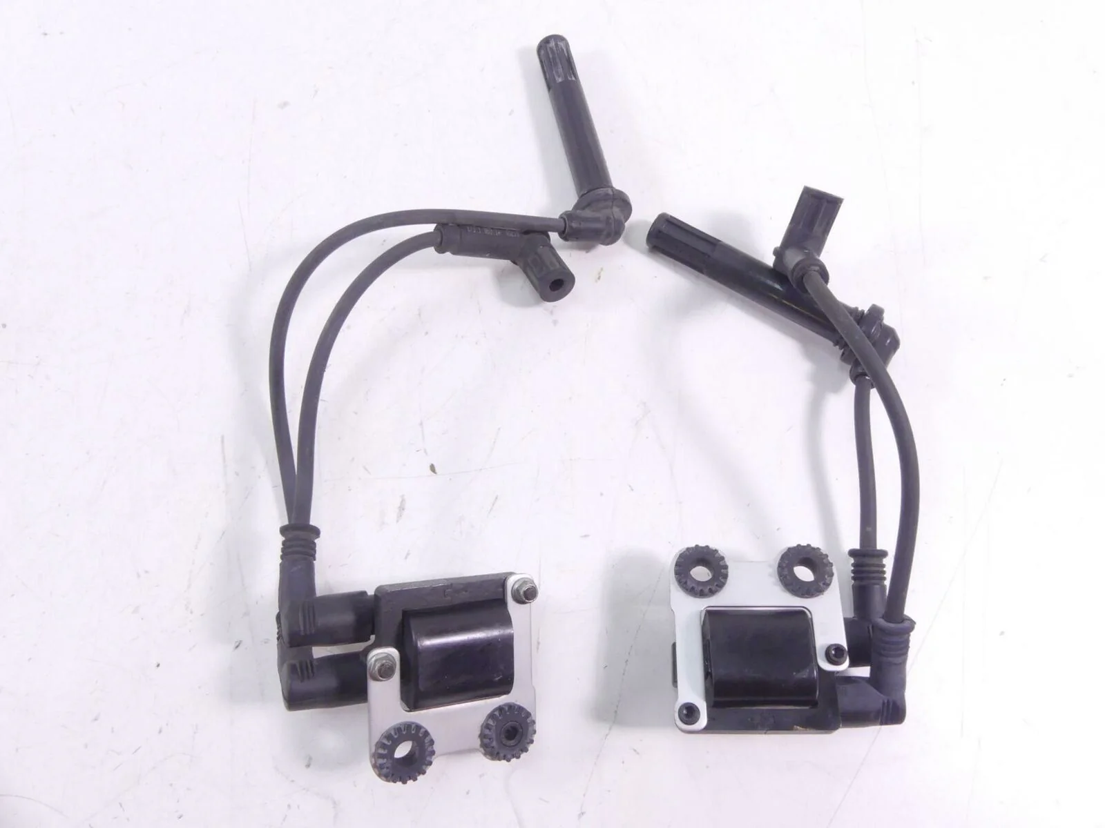 2015 Ducati Diavel Dark Beru Ignition Coils Coil Set 38040101C 59821232A
