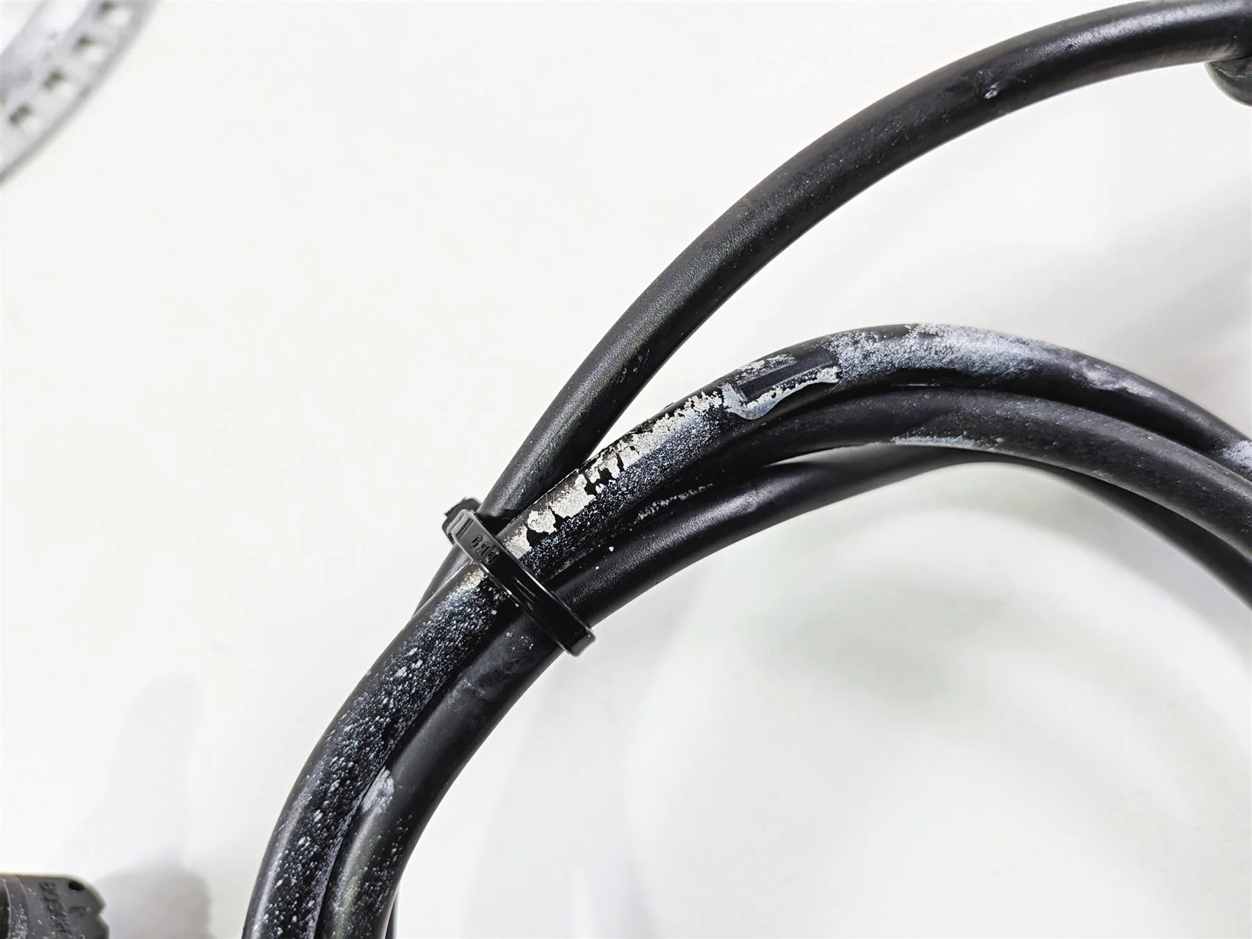 2015 Ducati Diavel Dark Bosch Front Abs Brake Wheel Speed Sensor 55212121B - Image 9