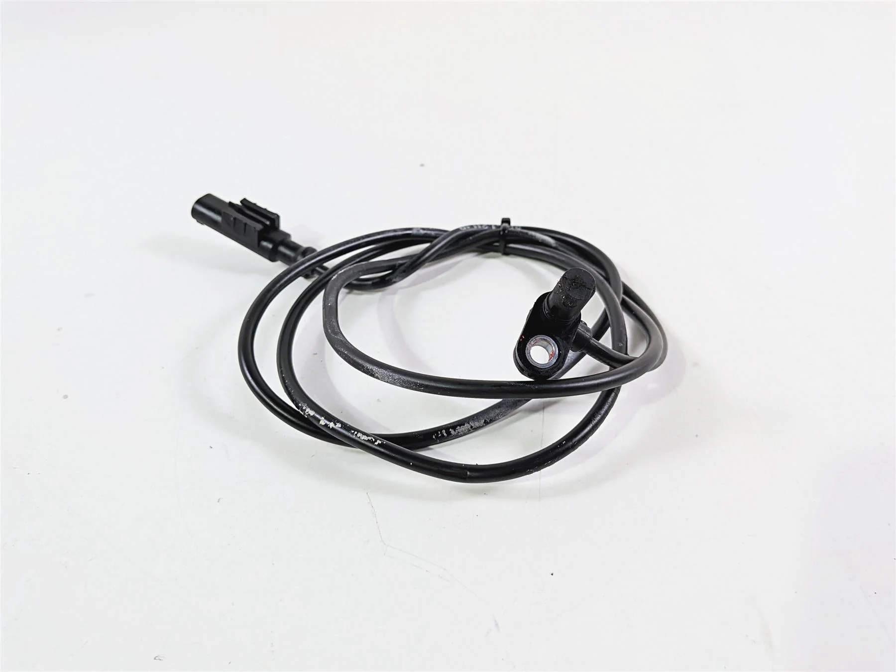 2015 Ducati Diavel Dark Bosch Rear Abs Brake Wheel Speed Sensor 55212111B