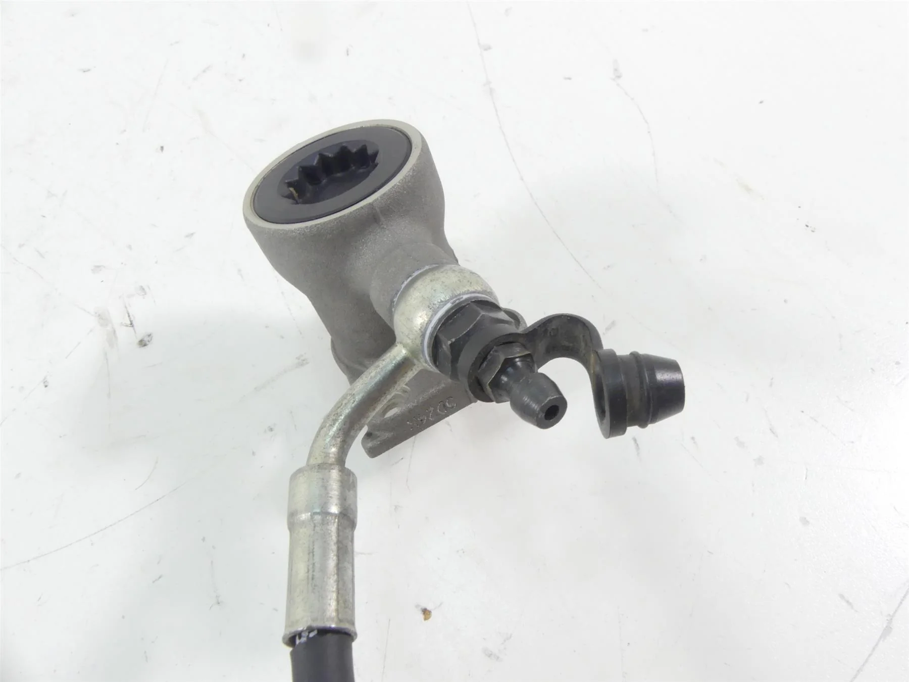 2015 Ducati Diavel Dark Clutch Slave Cylinder Piston + Line Hose Tube 19540033B - Image 5