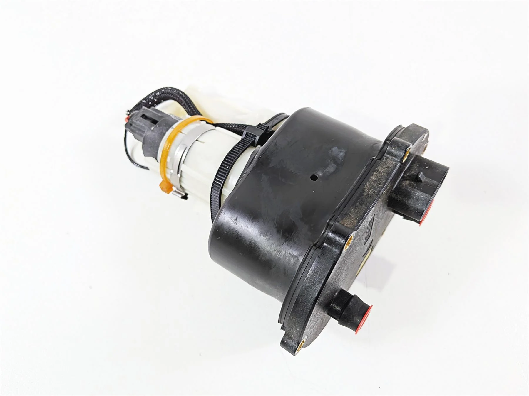 2015 Ducati Diavel Dark Fuel Gas Petrol Pump - Tested 16023981B