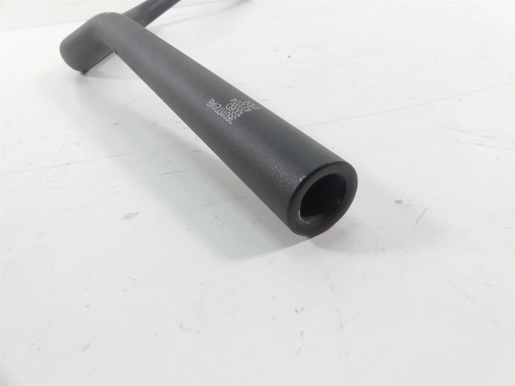 2015 Ducati Diavel Dark Handlebar Handle Bar Steering 36011721AB - Image 3