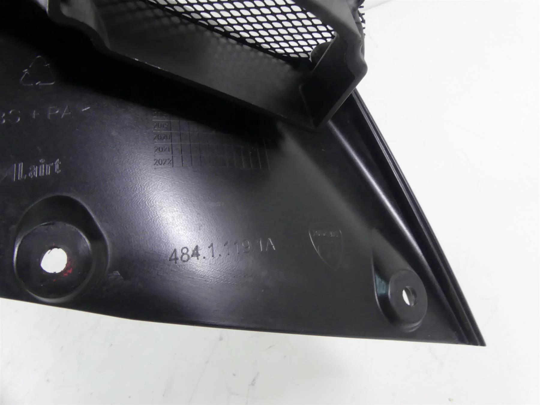 2015 Ducati Diavel Dark Left Air Duct Intake Cover Fairing Cowl 48411191A - Image 8