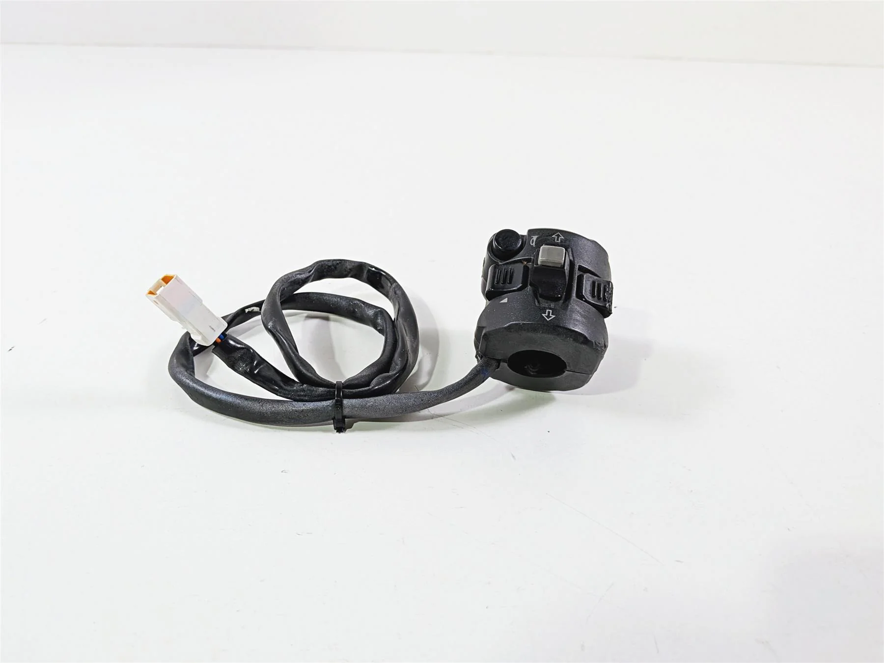 2015 Ducati Diavel Dark Left Hand Light Control Switch 65110161A - Image 6
