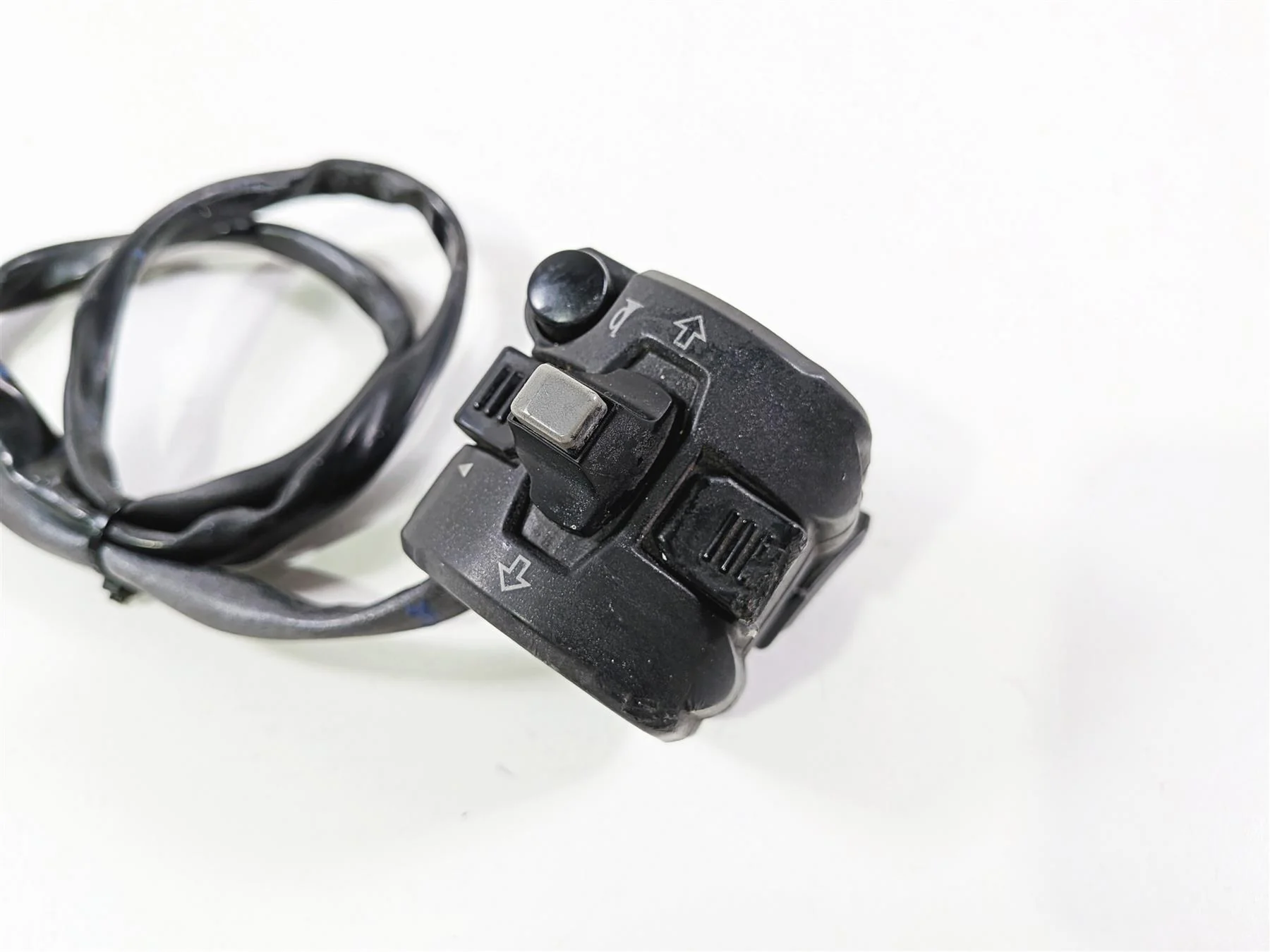 2015 Ducati Diavel Dark Left Hand Light Control Switch 65110161A - Image 8