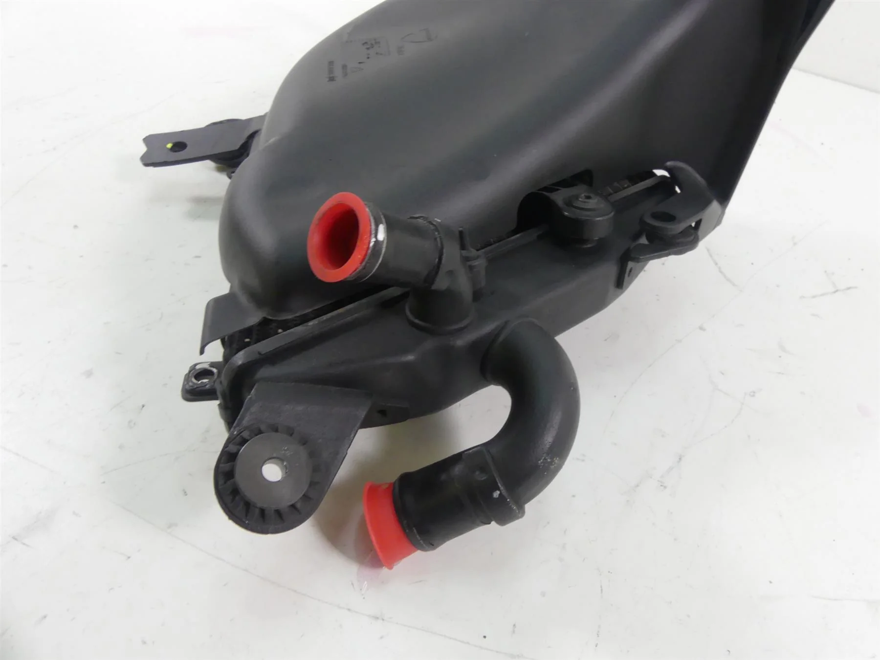 2015 Ducati Diavel Dark Left Radiator Cooler Fan Cover Set - Read 54840891B - Image 4