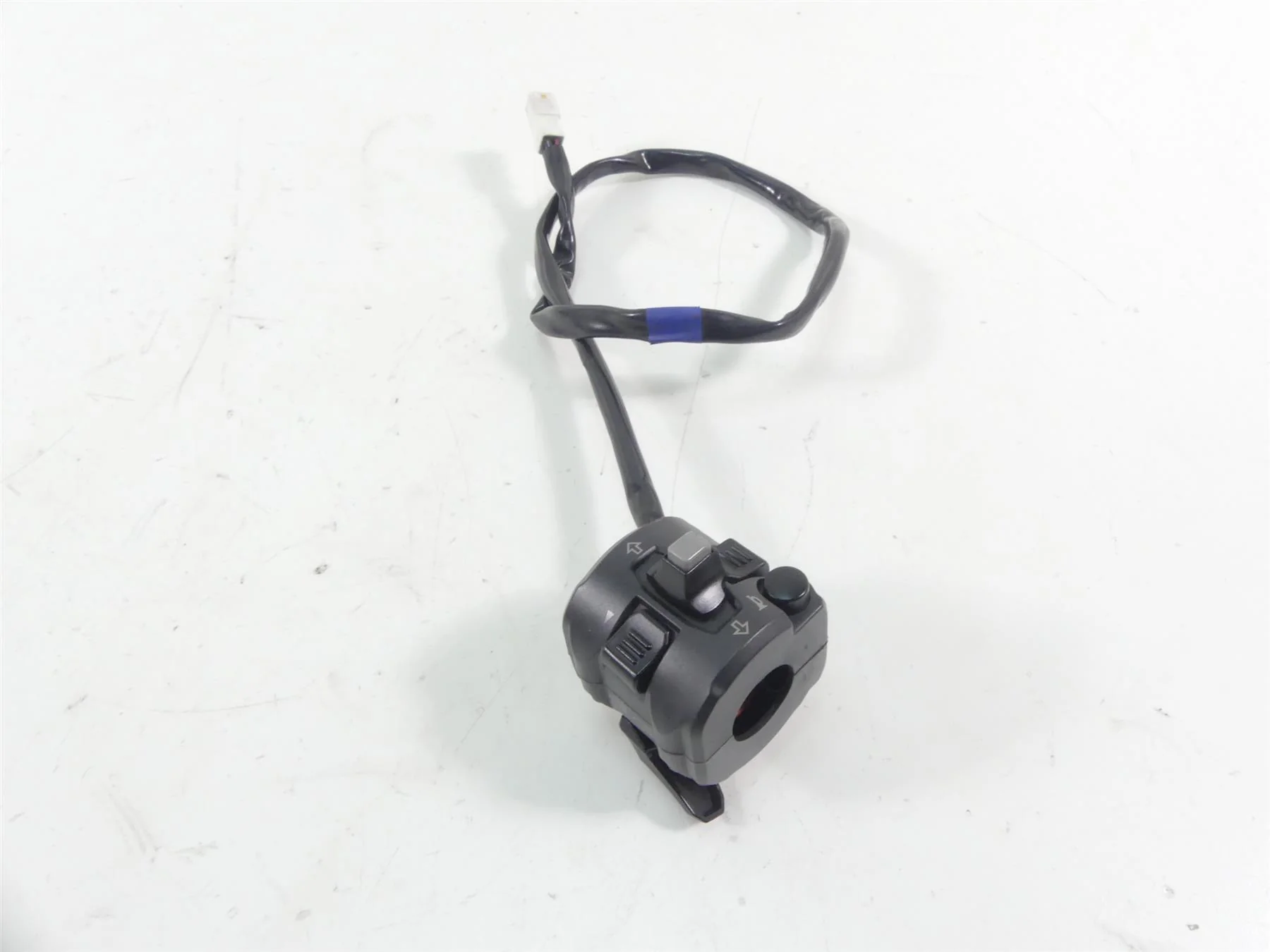 2015 Ducati Diavel Dark Left Turn Signal Horn Lights Control Switch 65110161A