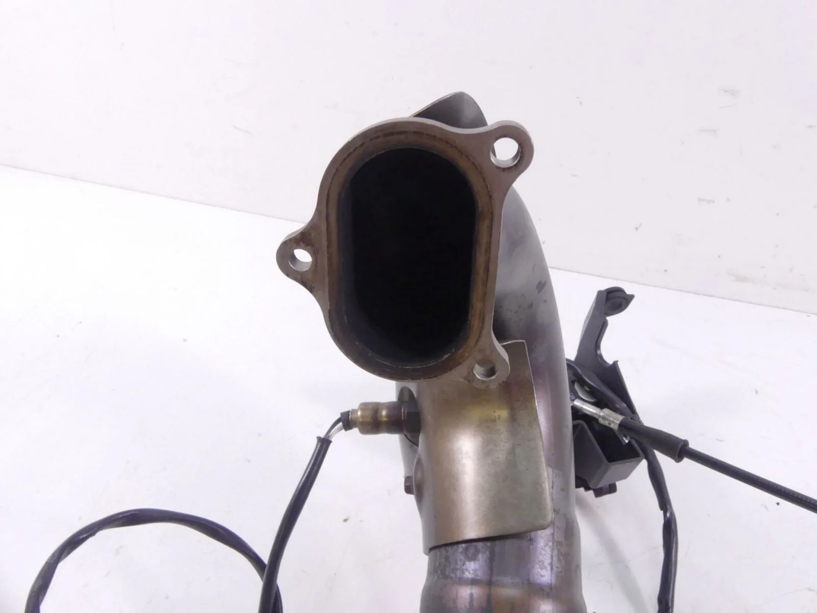 2015 Ducati Diavel Dark OEM Exhaust Header Manifold Pipe & Servo Set 57211562B - Image 5