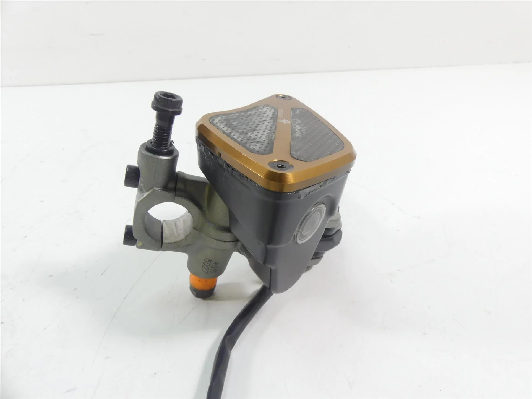 2015 Ducati Diavel Dark Radial Clutch Master Cylinder + Lever 63040542AB - Image 4