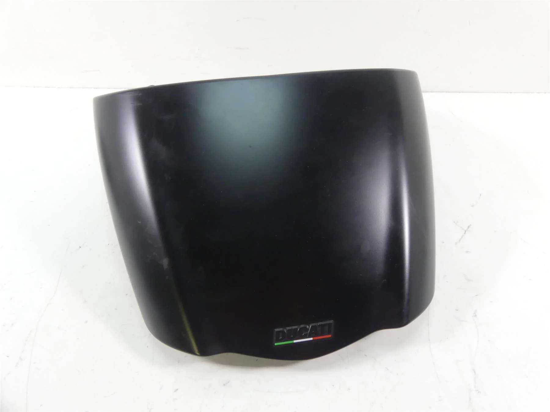 2015 Ducati Diavel Dark Rear Passenger Pillion Saddle Seat Cover Cowl 59520091AK - Image 4