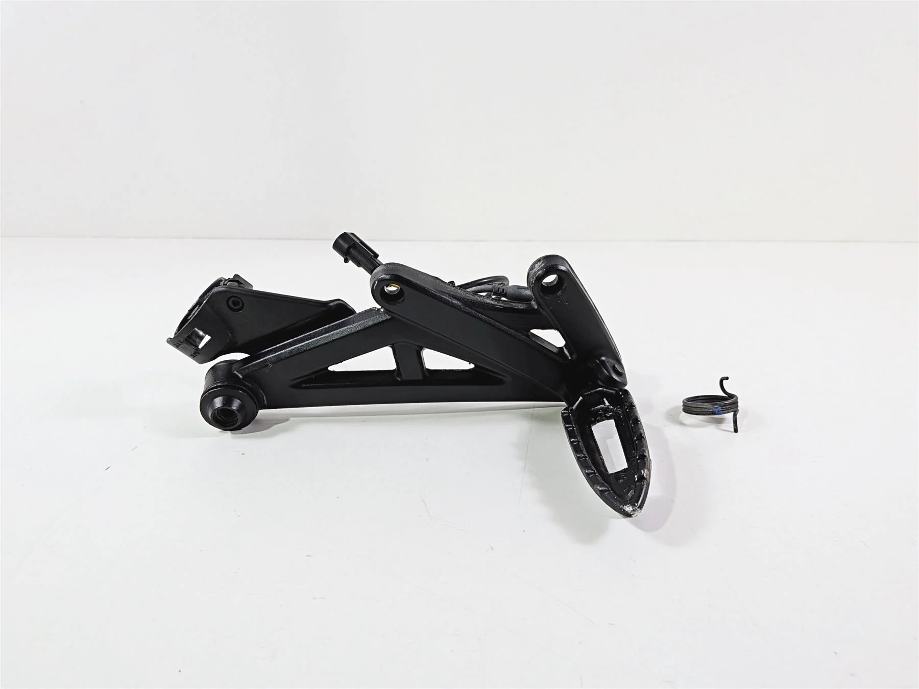 2015 Ducati Diavel Dark Right Rider Foot Peg & Mount 82411761B - Image 2