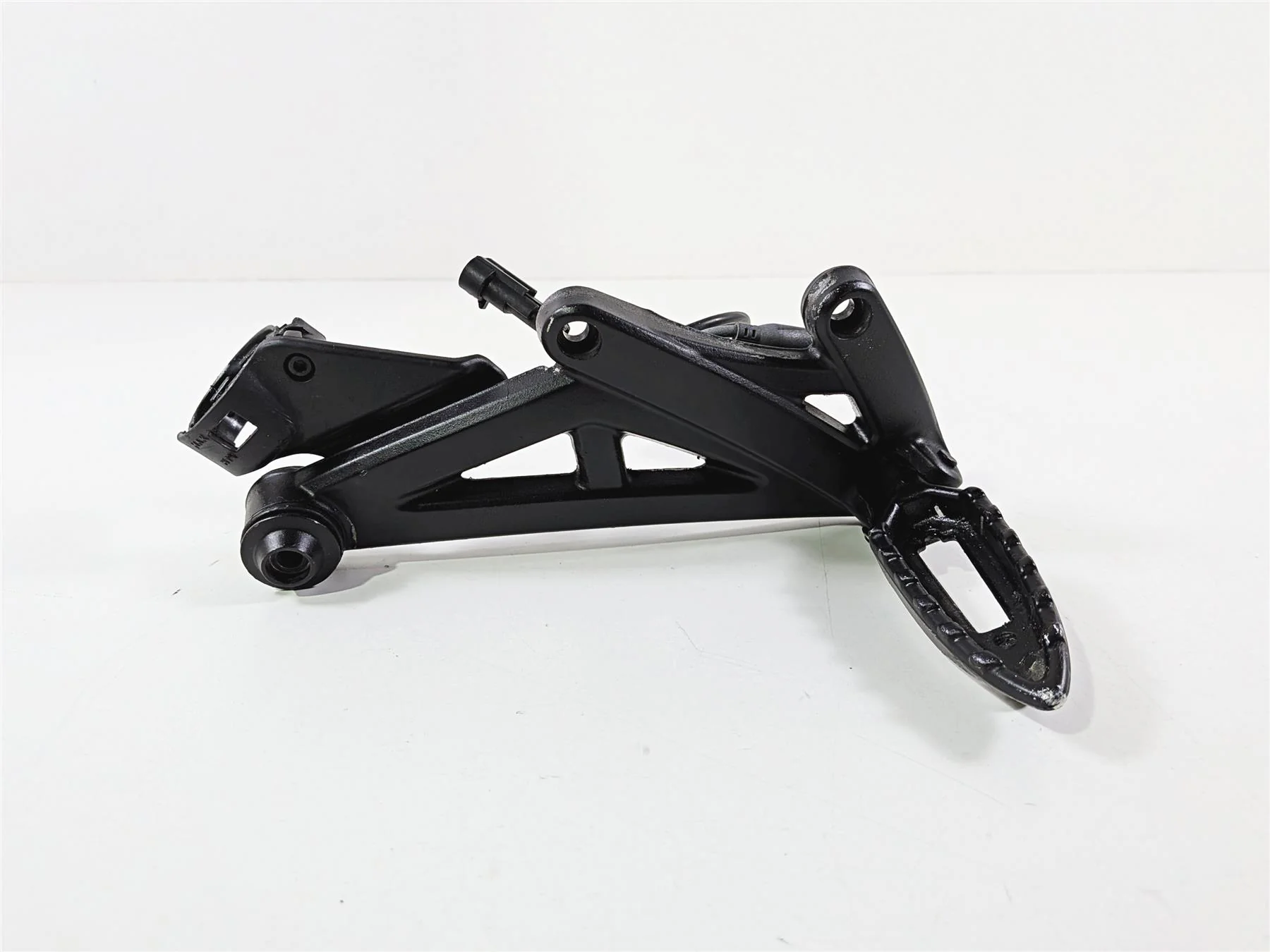 2015 Ducati Diavel Dark Right Rider Foot Peg & Mount 82411761B - Image 6