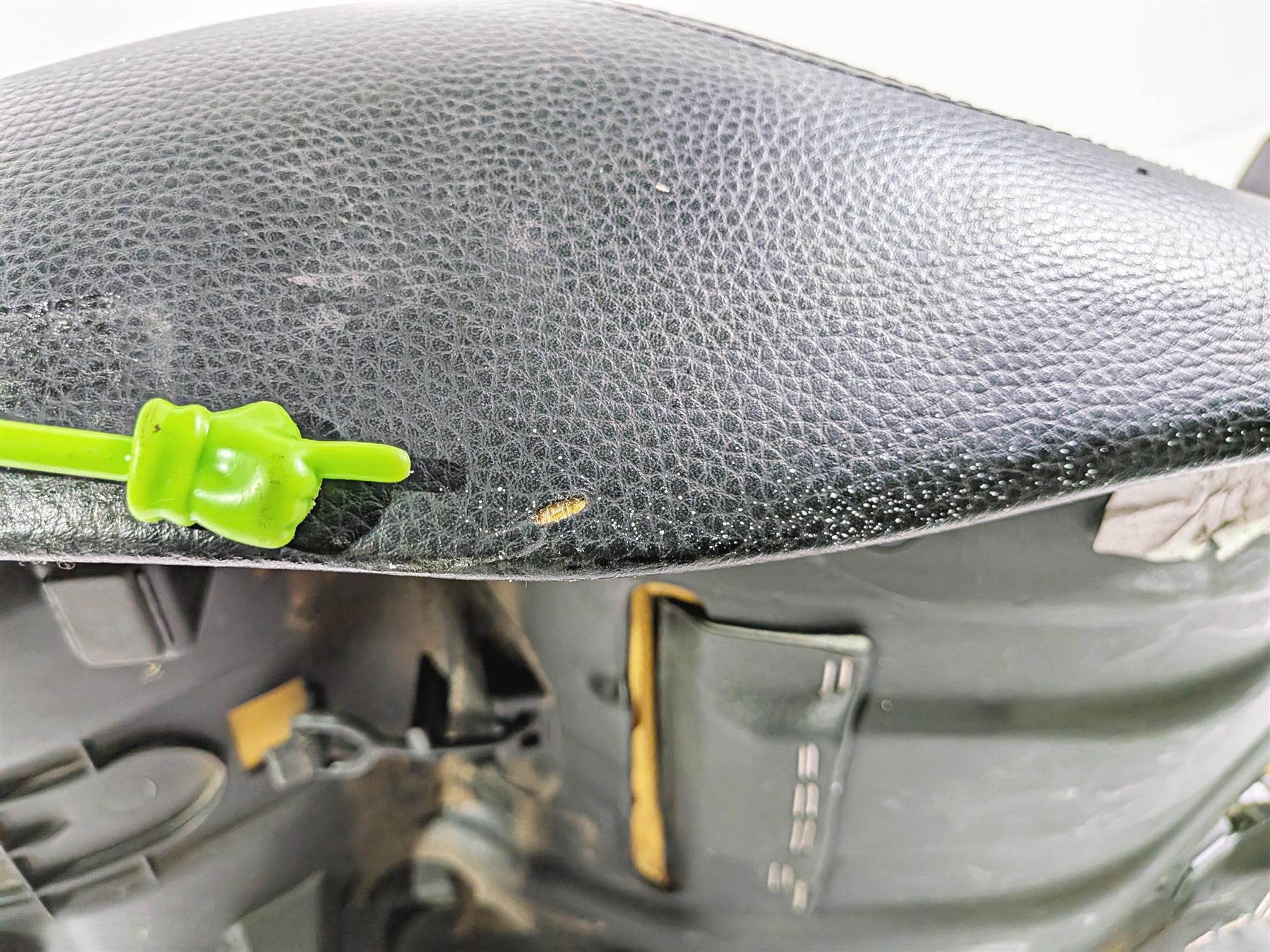 2015 Ducati Diavel Dark Seat Saddle - Read 59521991AA - Image 11