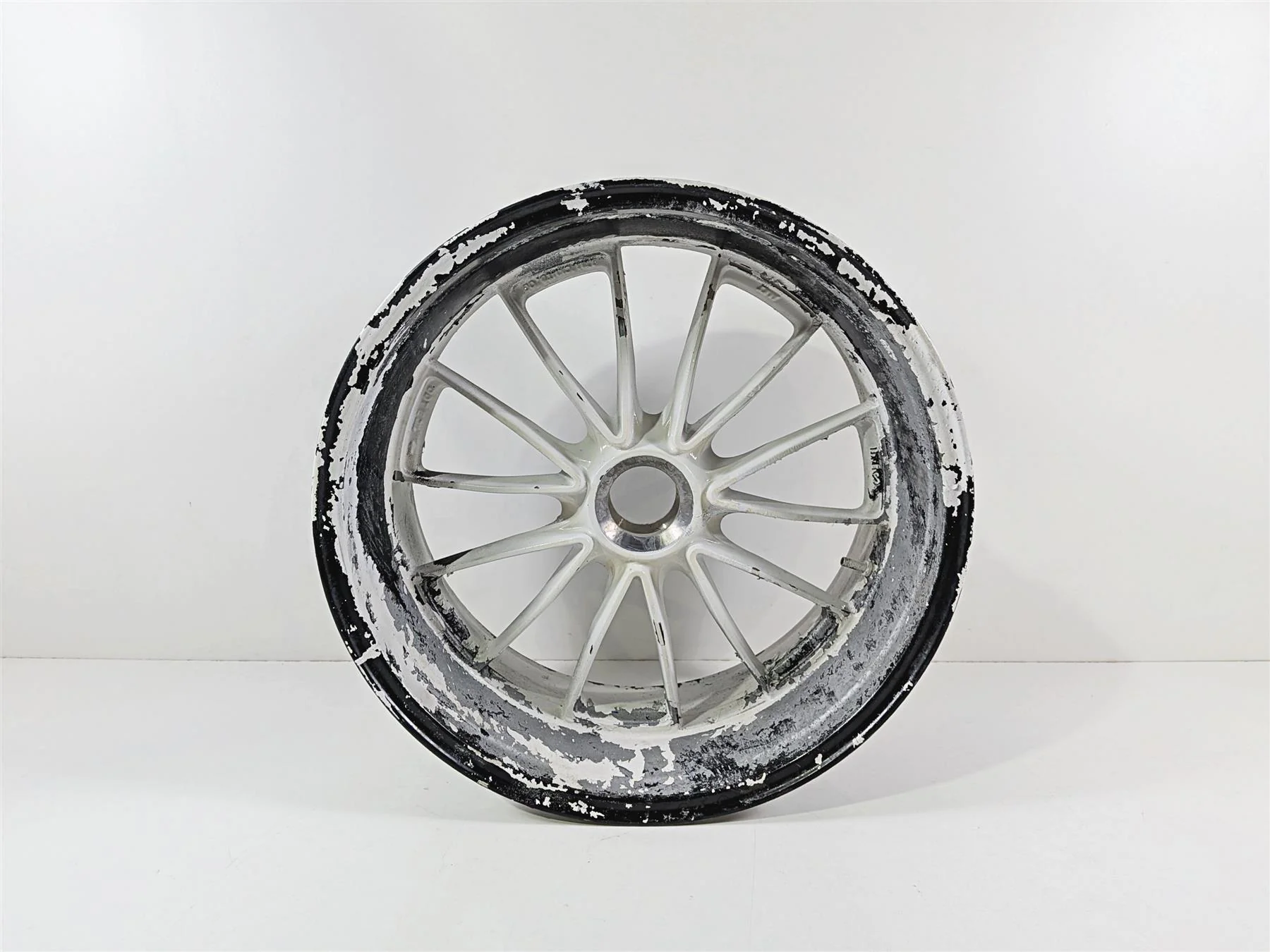 2015 Ducati Diavel Dark Straight Rear Wheel Rim 17x8 50211422AA