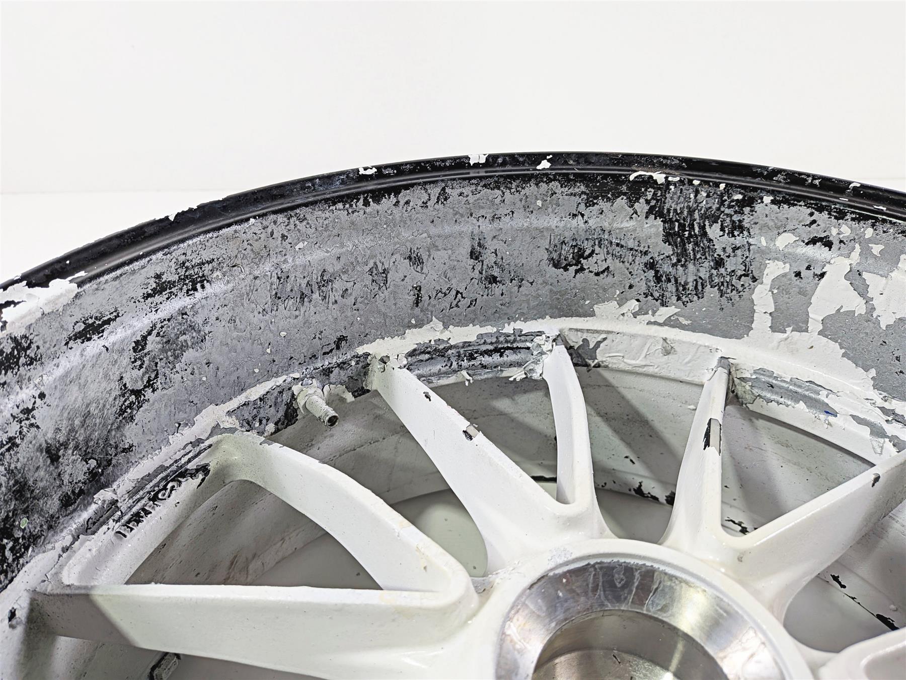 2015 Ducati Diavel Dark Straight Rear Wheel Rim 17x8 50211422AA - Image 6