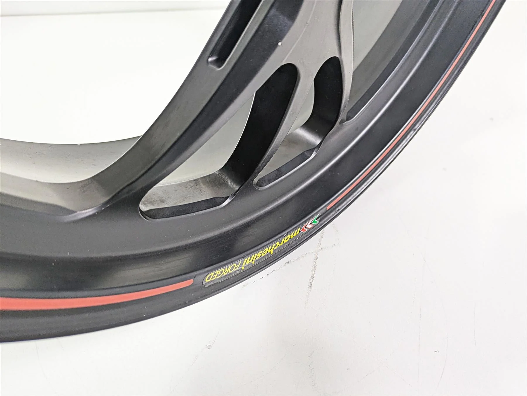 2015 Ducati Hypermotard 821 SP 17x5.5 Marchesini Rear Wheel Rim 50221561AB - Image 12