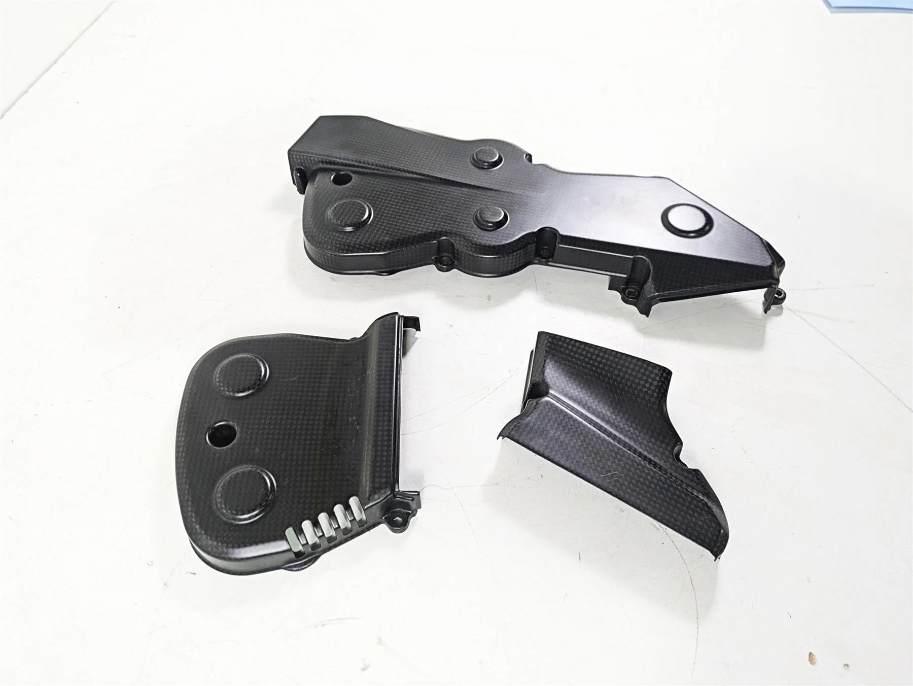 2015 Ducati Hypermotard 821 SP Carbon Fiber Timing Cover Set 24511411A 24511101B - Image 2