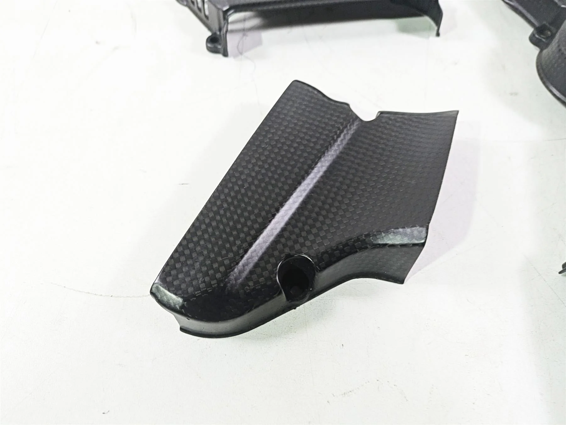 2015 Ducati Hypermotard 821 SP Carbon Fiber Timing Cover Set 24511411A 24511101B - Image 6