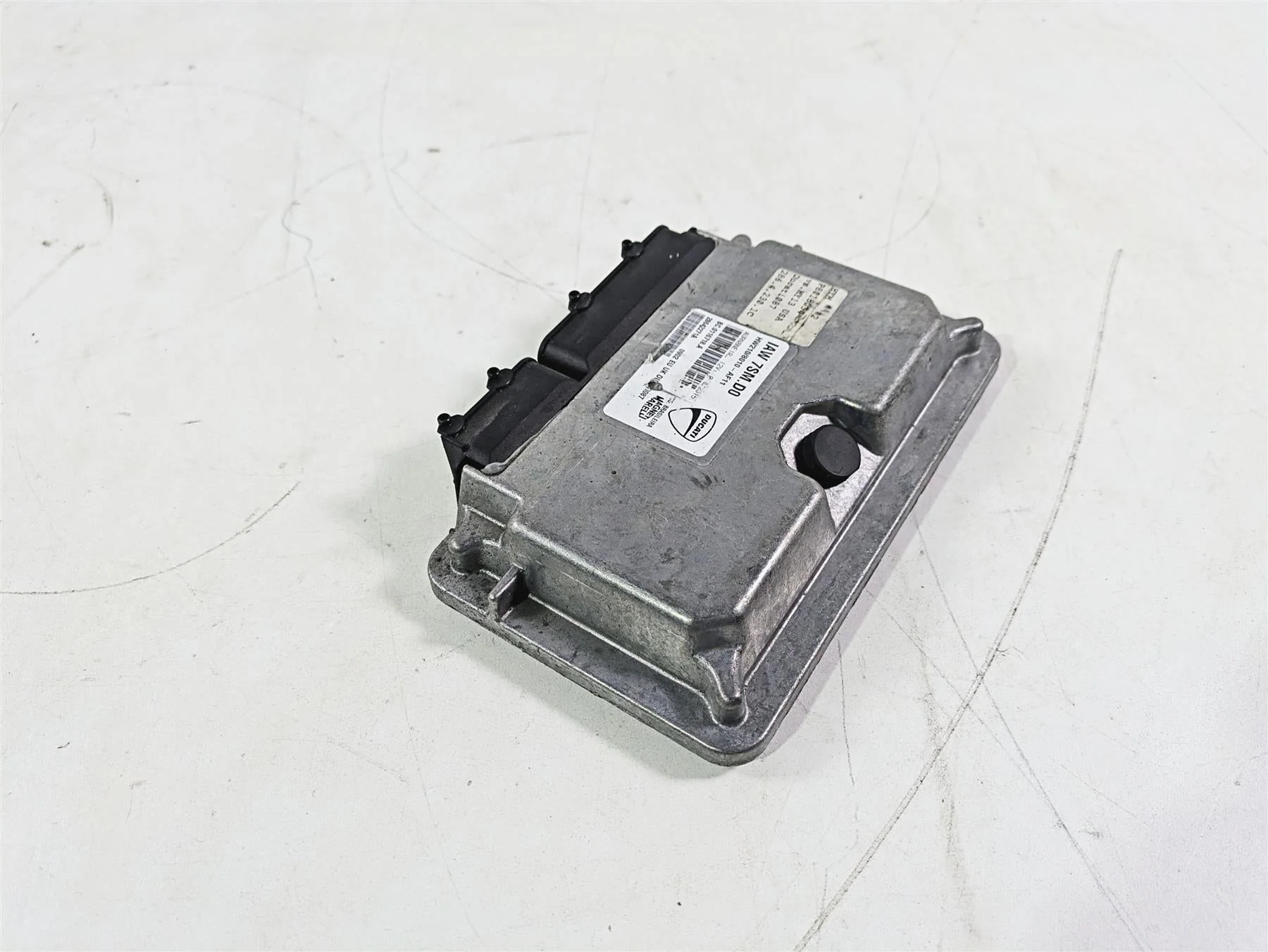 2015 Ducati Hypermotard 821 SP Cdi Ecu Ecm Engine Control Module 28642271A - Image 9