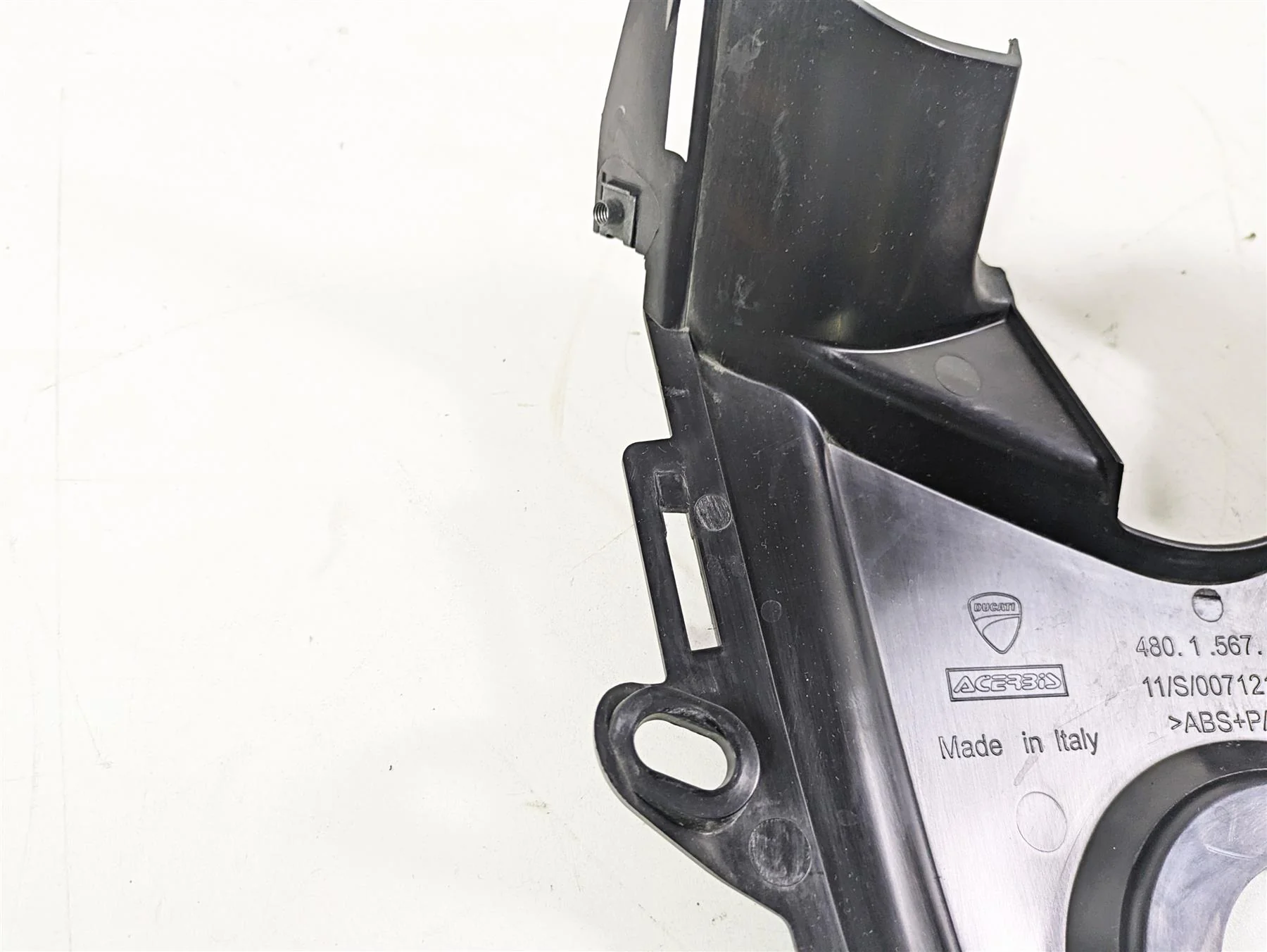 2015 Ducati Hypermotard 821 SP Center Tank Fairing Cover Cowl 48015671B - Image 10