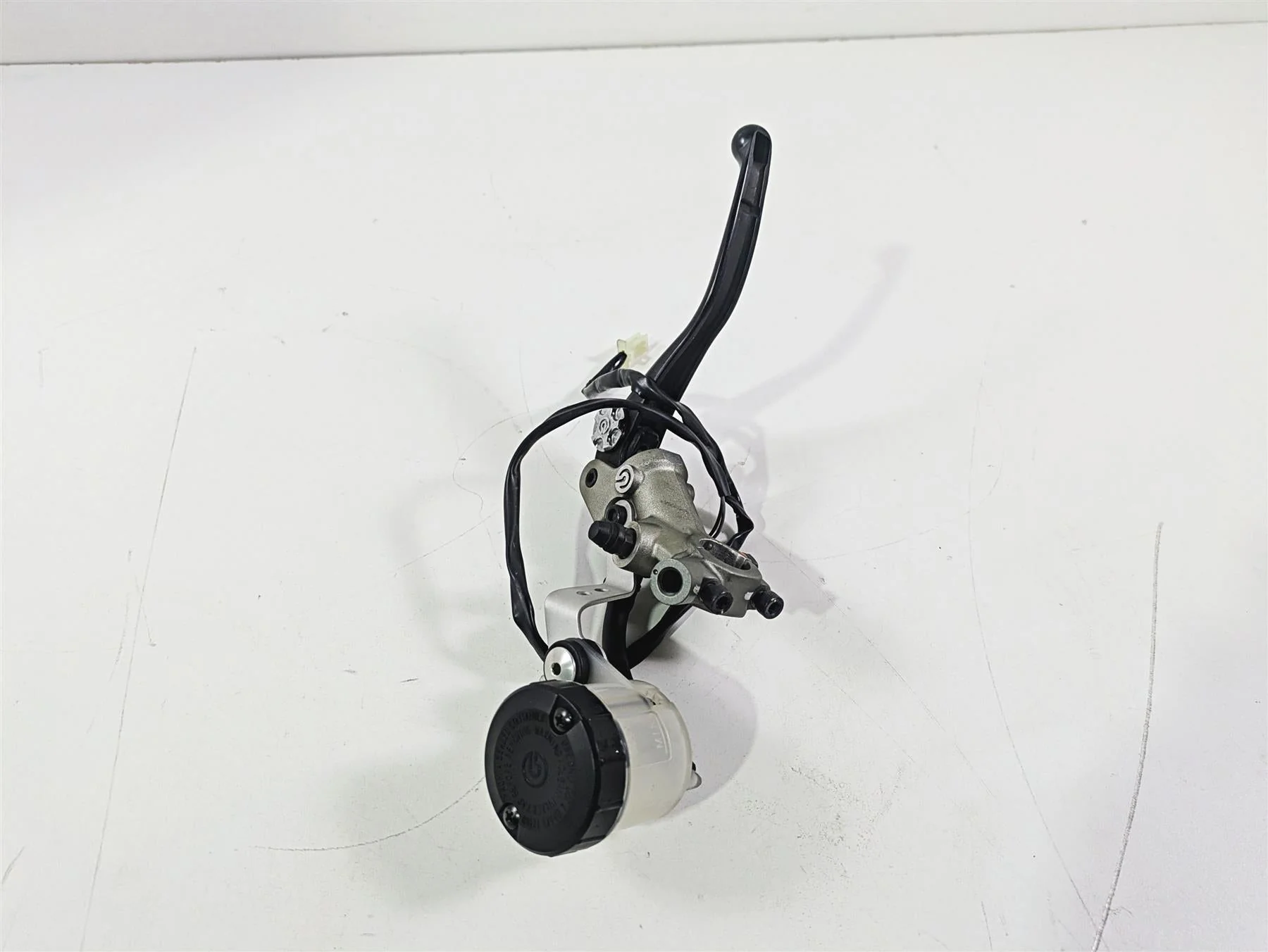 2015 Ducati Hypermotard 821 SP Front Radial Brake Master Cylinder 62440821A - Image 4