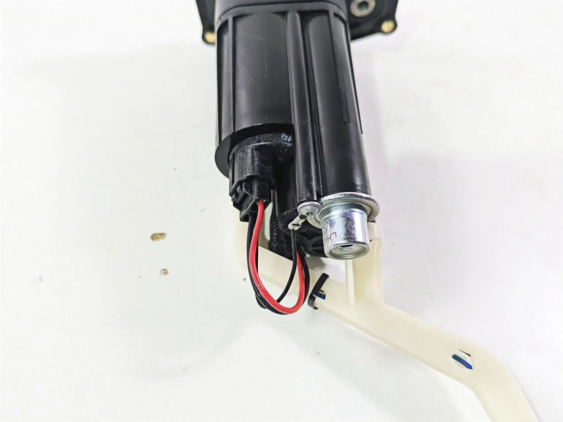 2015 Ducati Hypermotard 821 SP Fuel Gas Petrol Pump - Tested 16024281A - Image 12