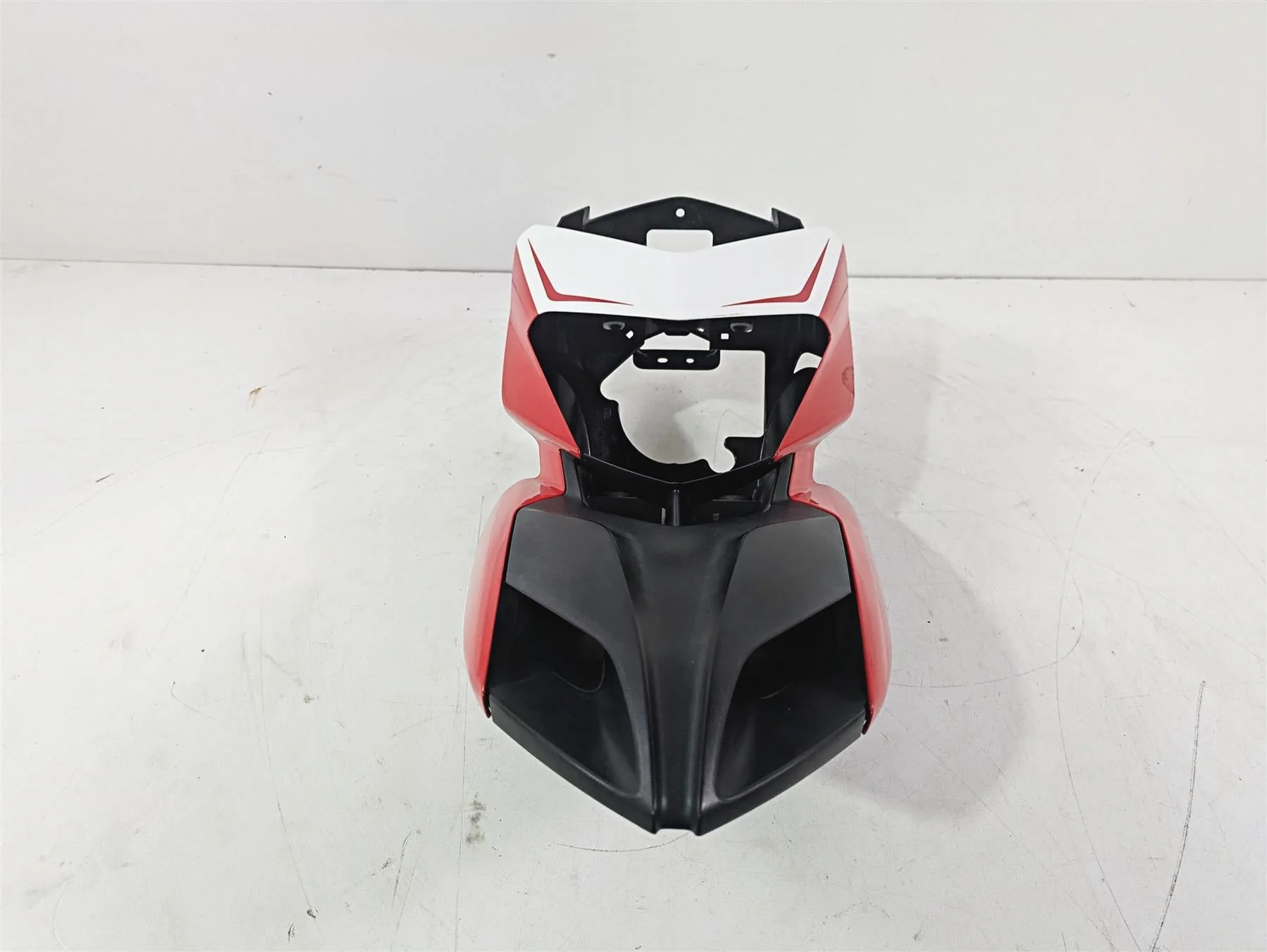 2015 Ducati Hypermotard 821 SP Inner & Outer Headlight Mask 480P5761A 48015771D - Image 2
