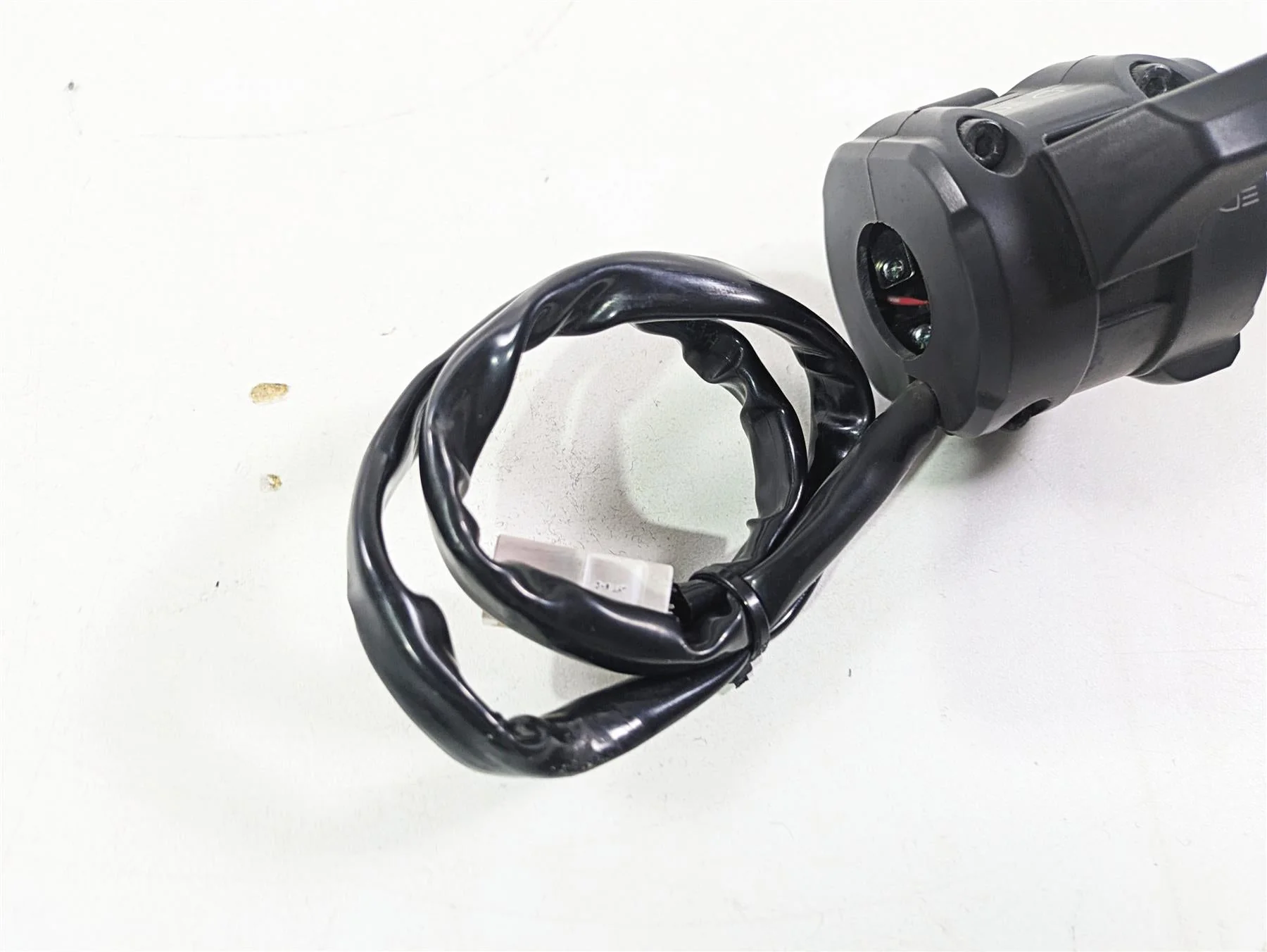 2015 Ducati Hypermotard 821 SP Left Hand Turn Signal Control Switch 65110141A - Image 10