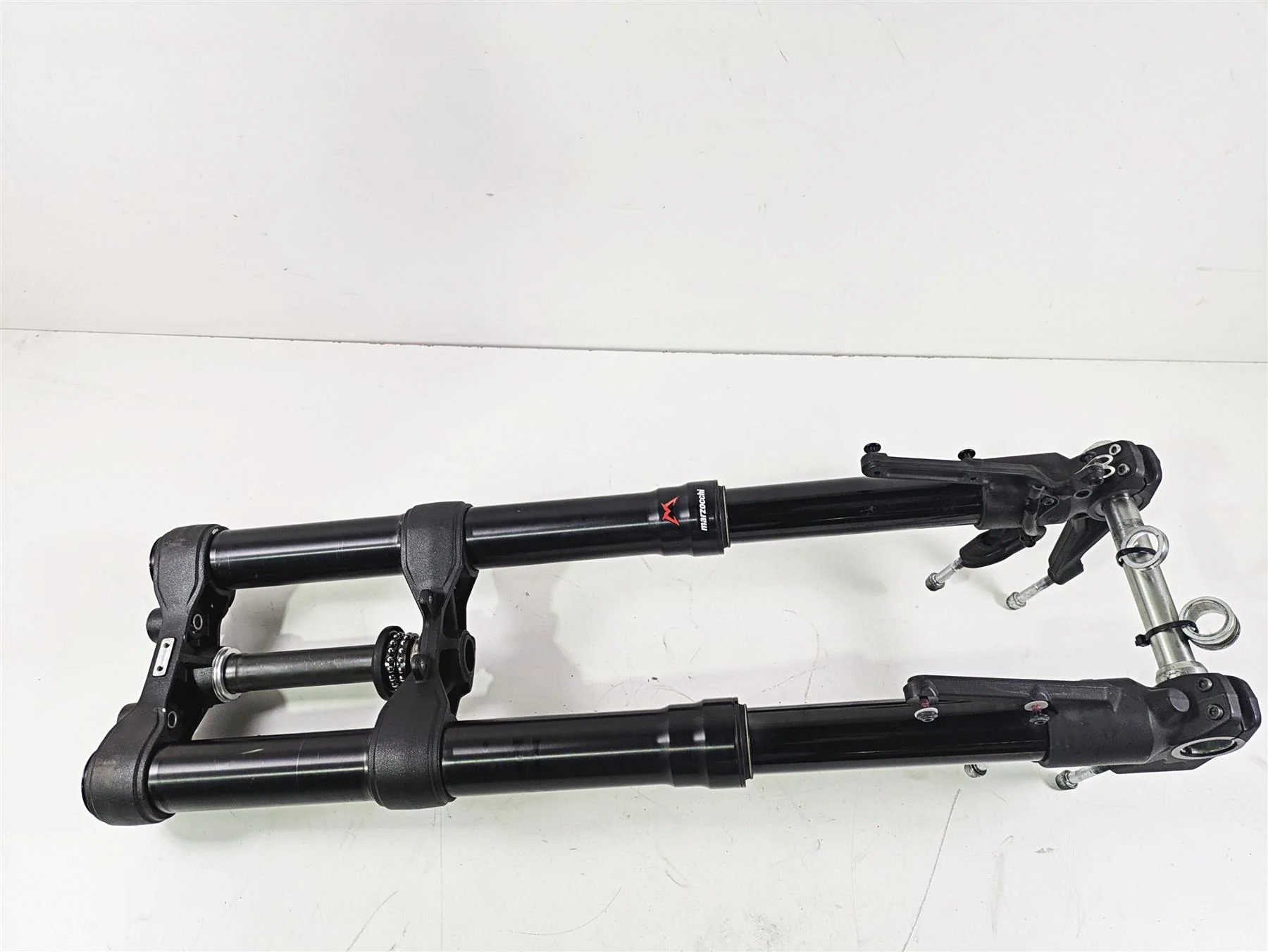 2015 Ducati Hypermotard 821 SP Marzocchi Front Fork Triple Tree Set 34420531C - Image 2