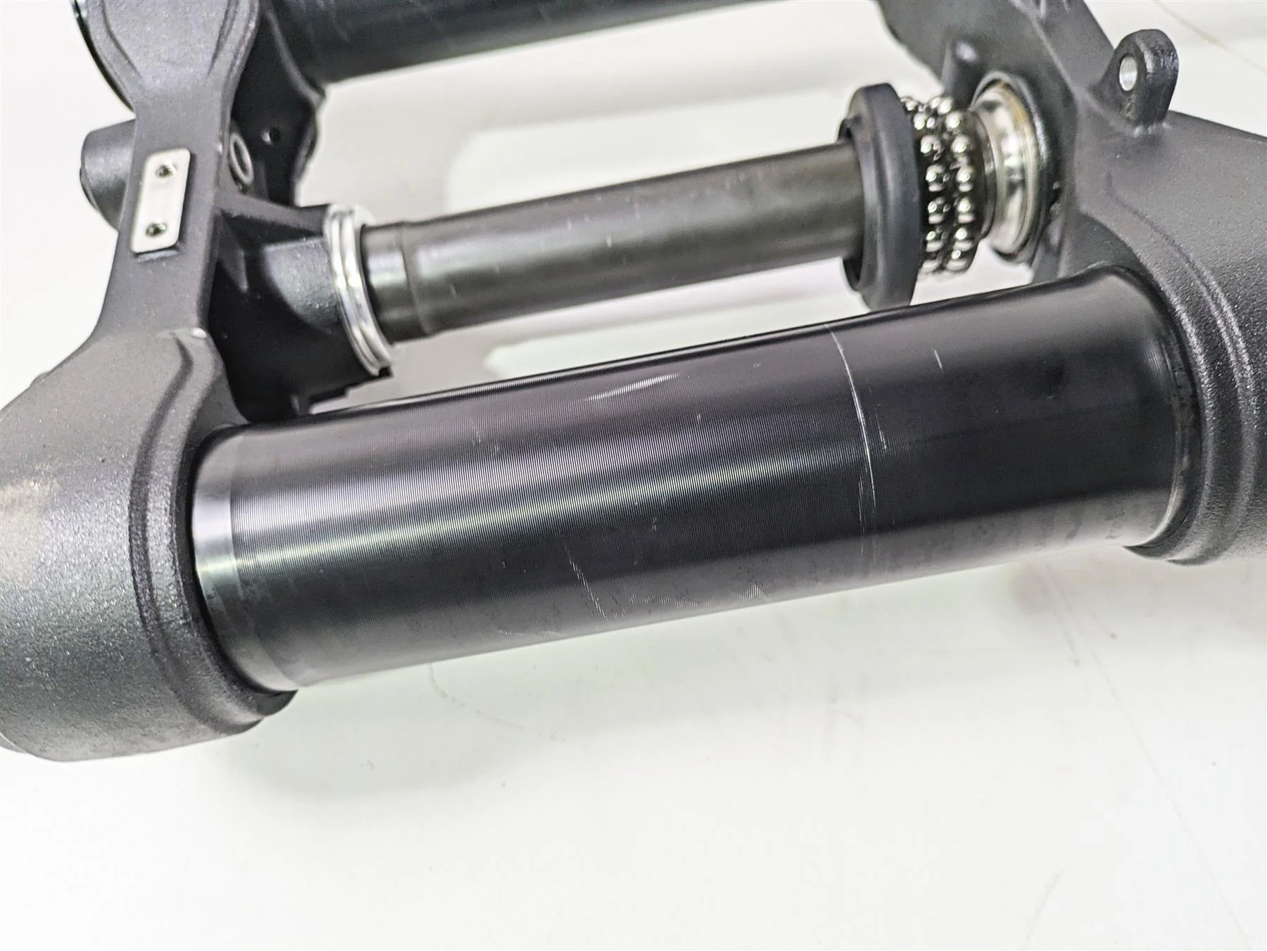 2015 Ducati Hypermotard 821 SP Marzocchi Front Fork Triple Tree Set 34420531C - Image 3