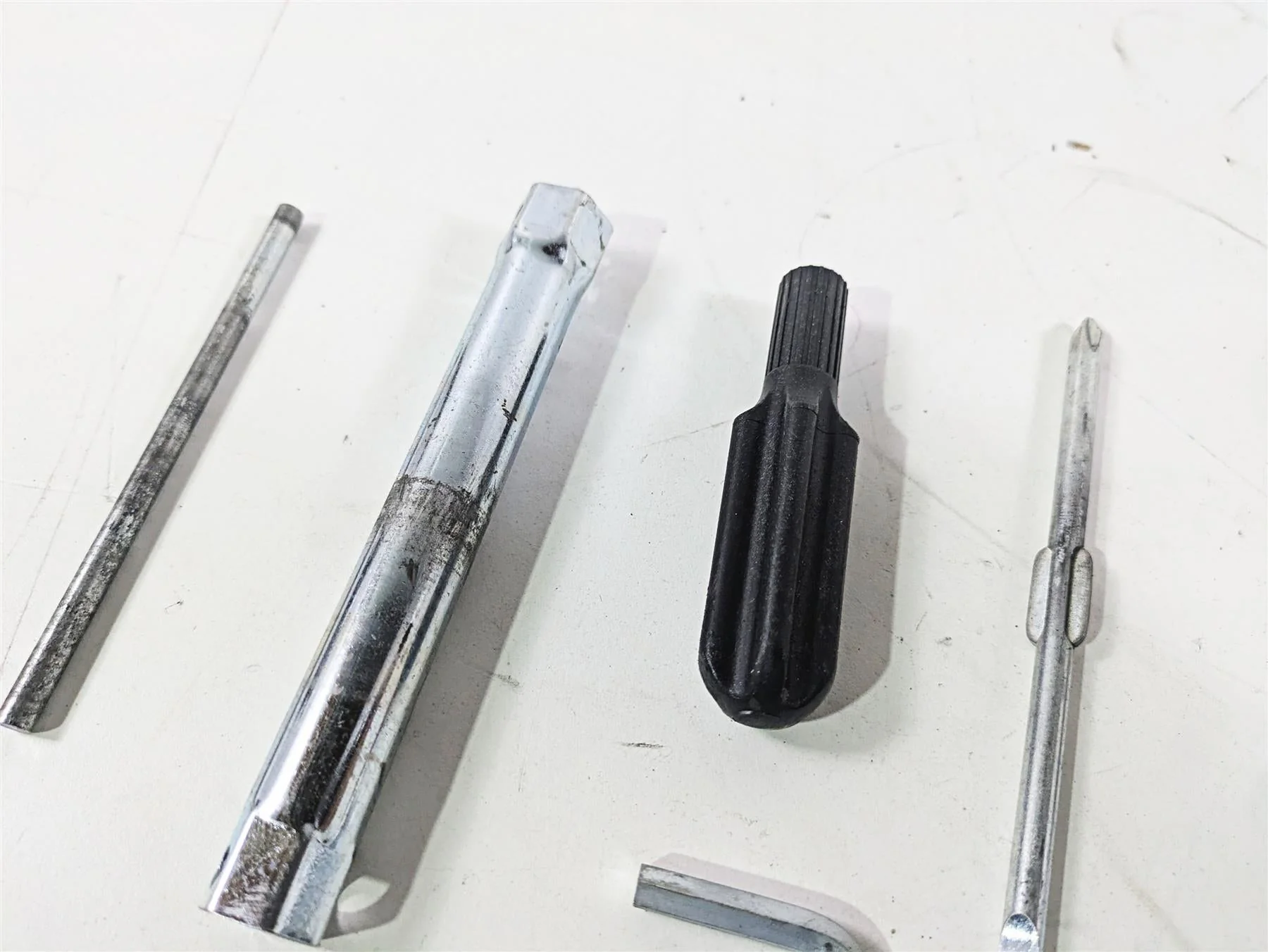 2015 Ducati Hypermotard 821 SP Owners Tool Kit + Bag 69720242C - Image 8