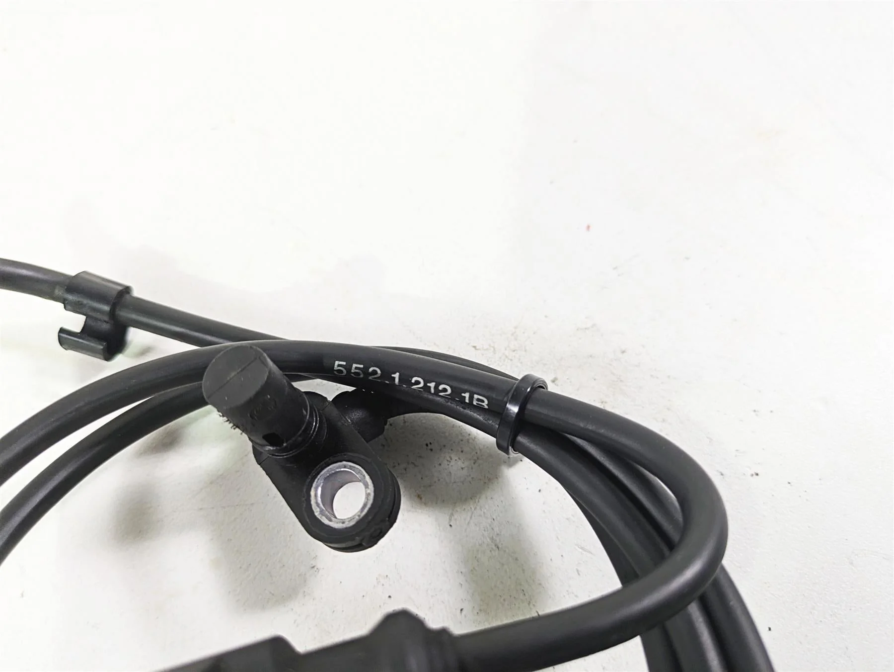 2015 Ducati Hypermotard 821 SP Rear Abs Brake Wheel Speed Sensor 55212121B - Image 8