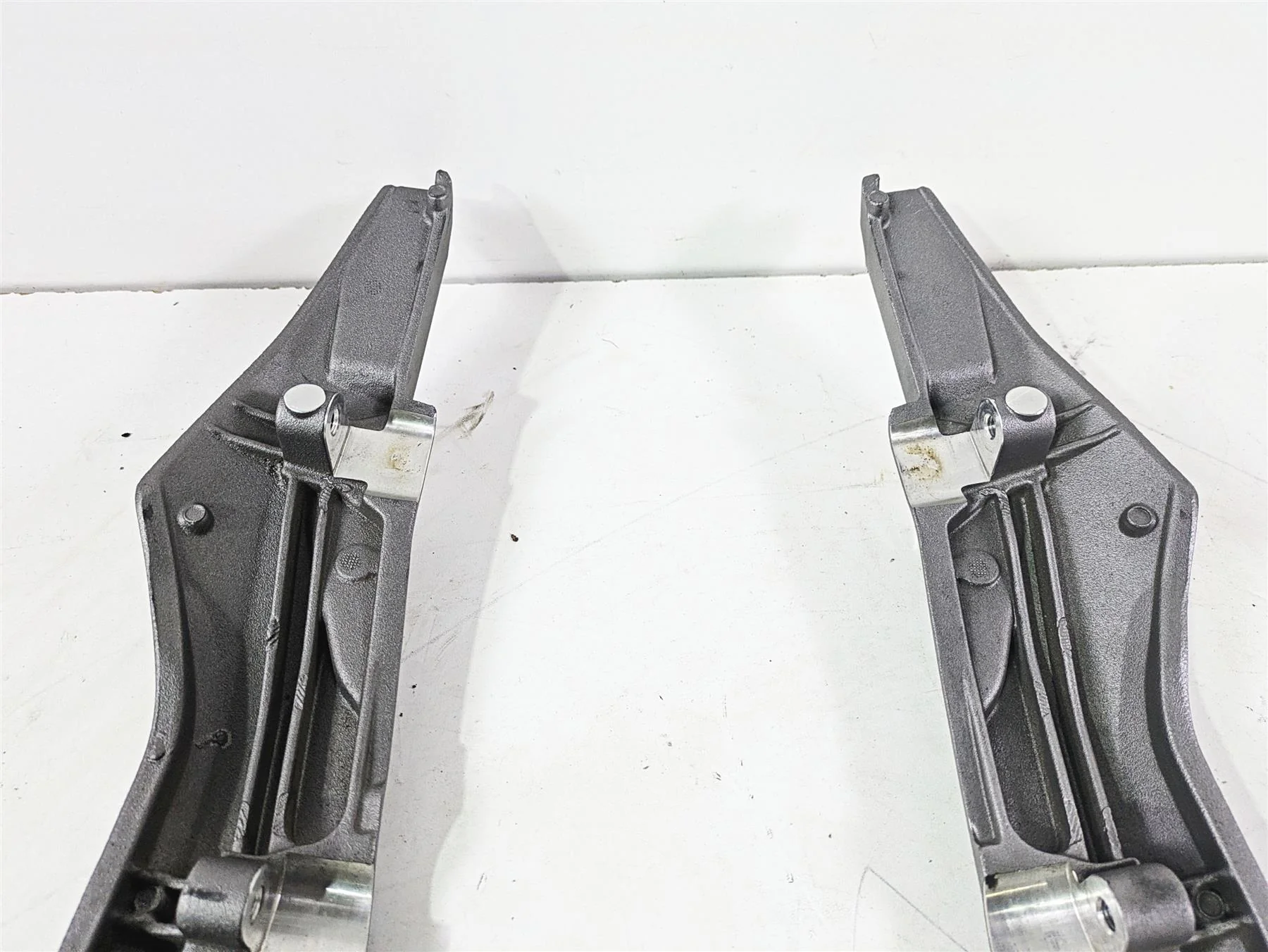 2015 Ducati Hypermotard 821 SP Rear Subframe Set 47110361BA 47110351BA - Image 12