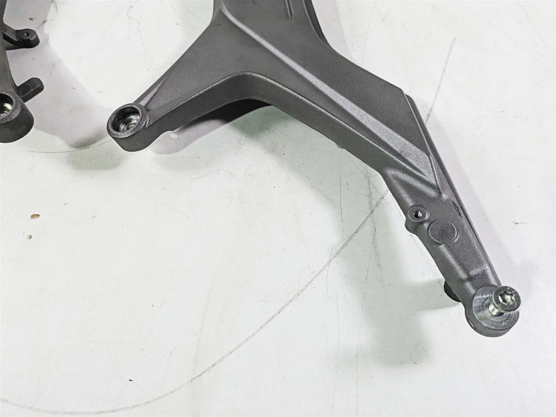 2015 Ducati Hypermotard 821 SP Rear Subframe Set 47110361BA 47110351BA - Image 5
