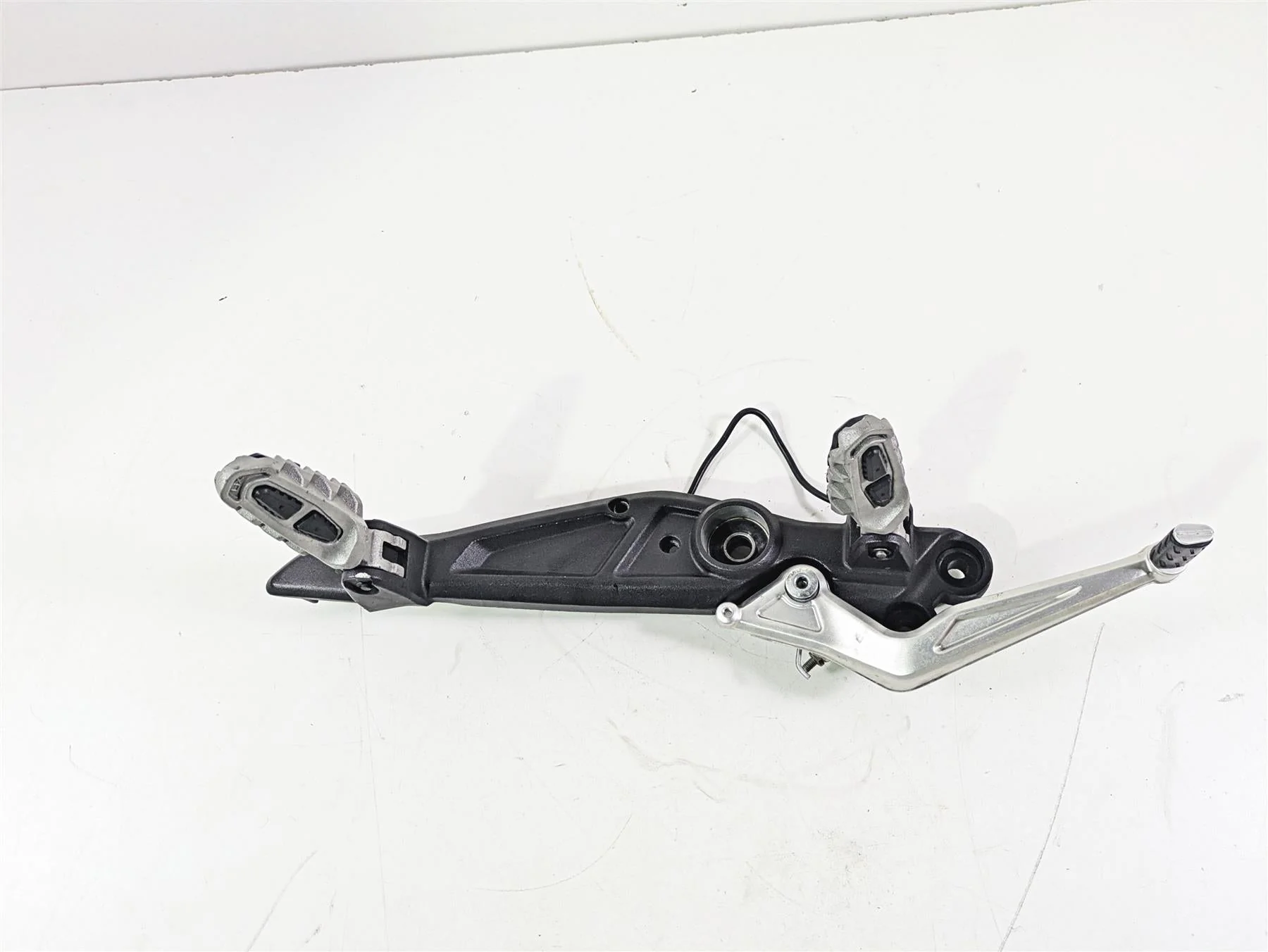 2015 Ducati Hypermotard 821 SP Right Footpeg Bracket & Brake Lever 82412101BA - Image 5