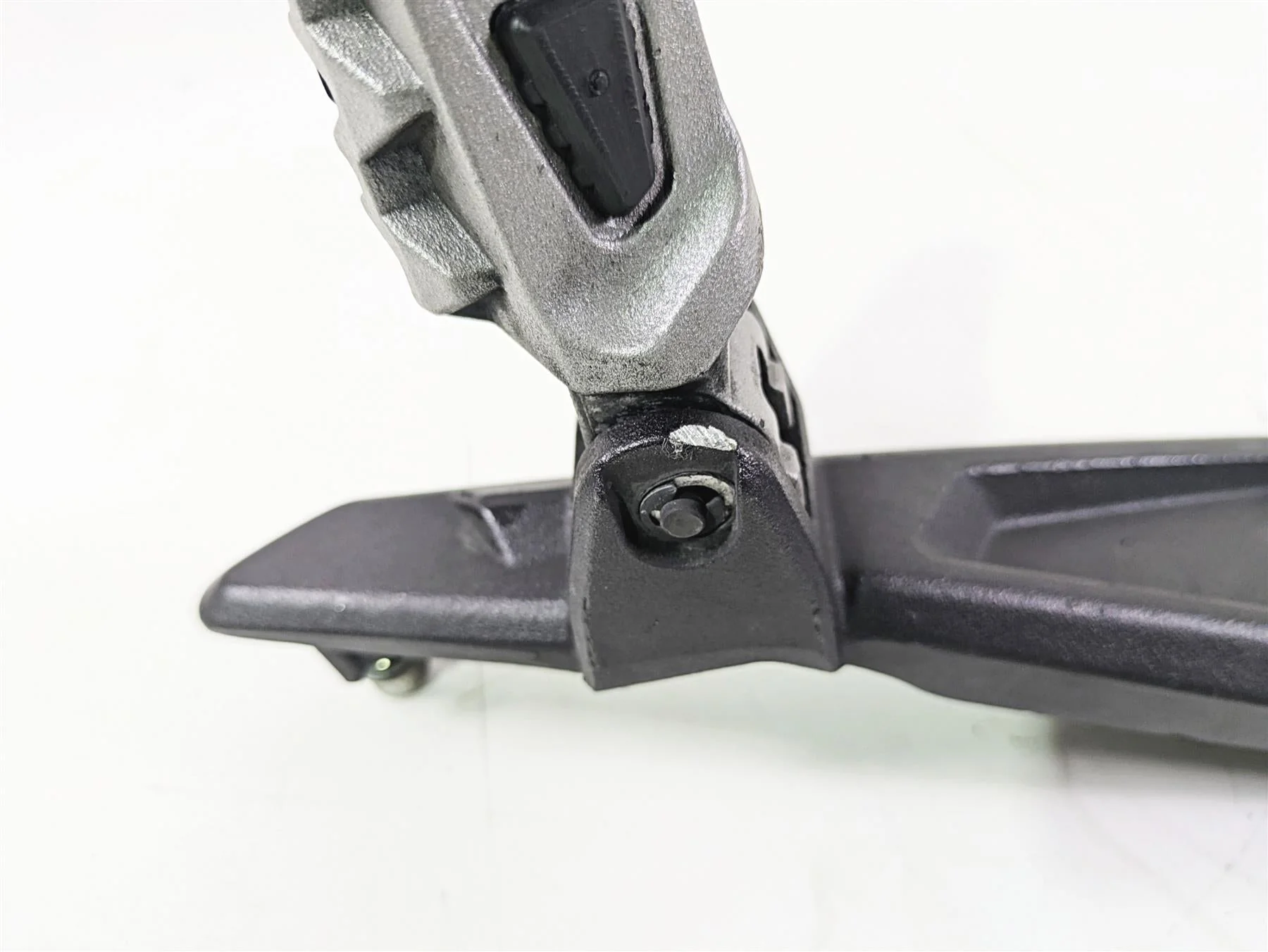 2015 Ducati Hypermotard 821 SP Right Footpeg Bracket & Brake Lever 82412101BA - Image 8